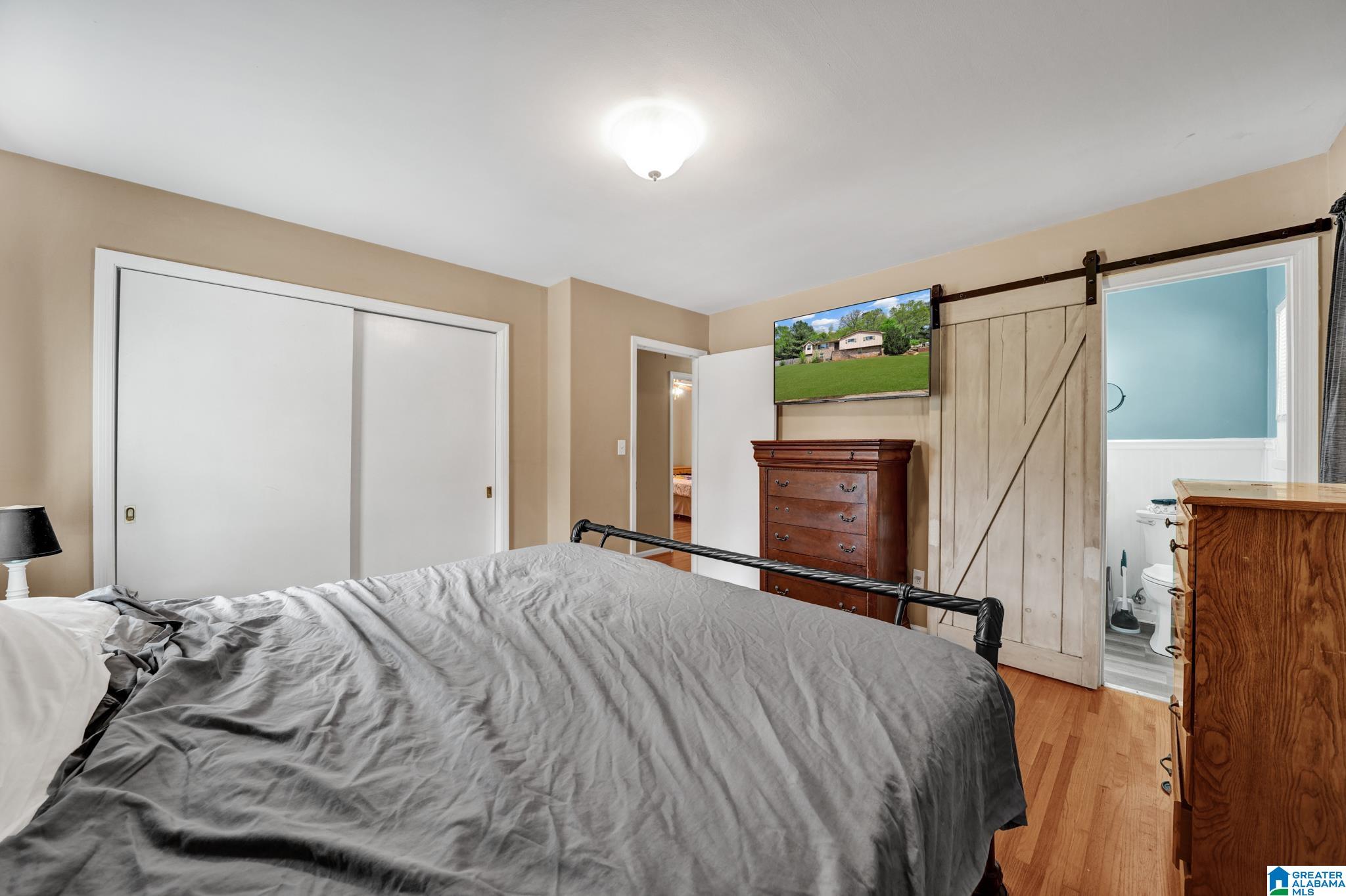 844 SHERWOOD FOREST DRIVE