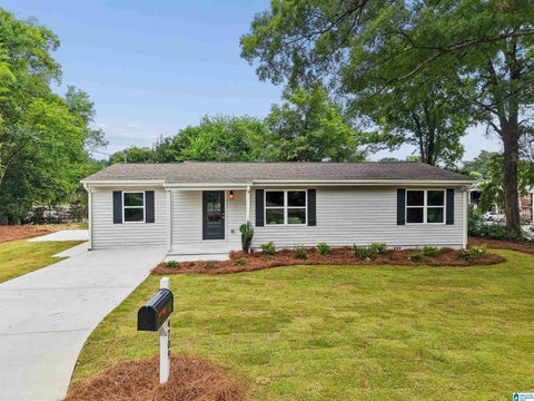 Photo of 4709 Bankhead Court, IRONDALE, AL 35210 (MLS # 21461377)