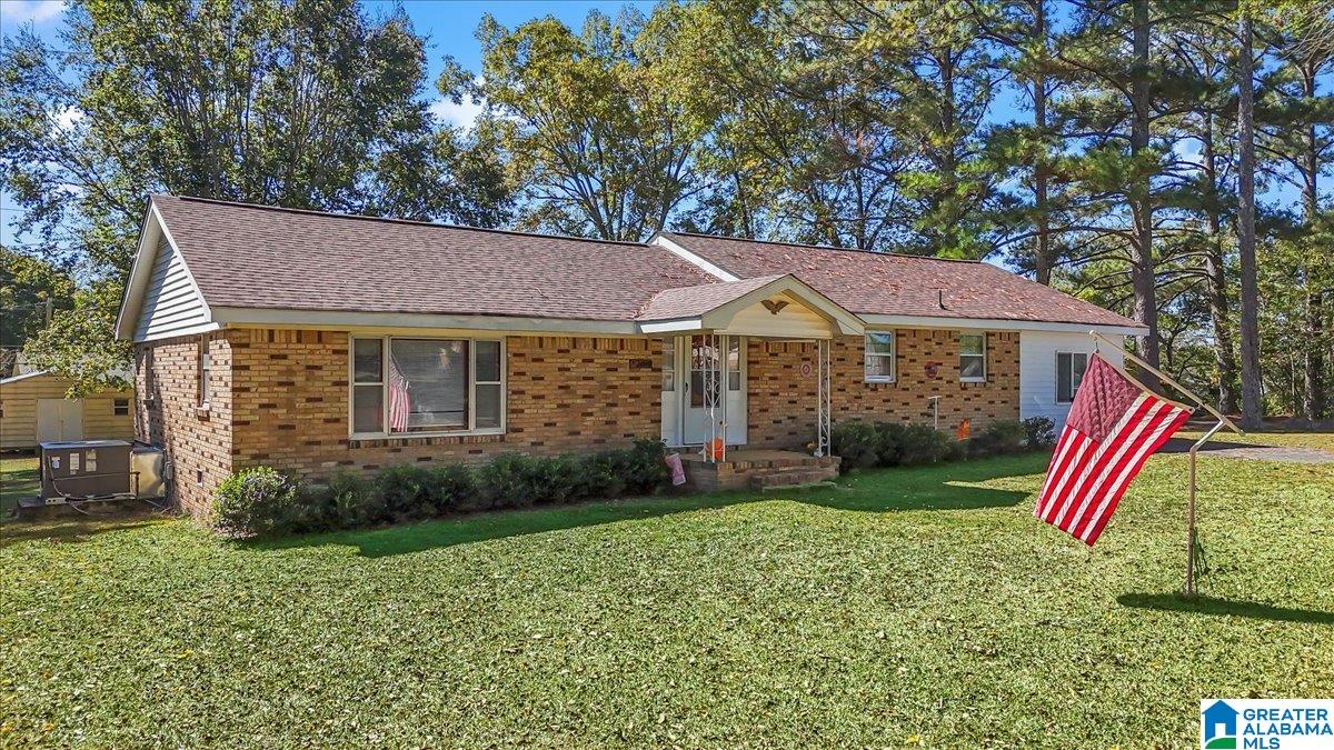 1620 CONVENT ROAD NE