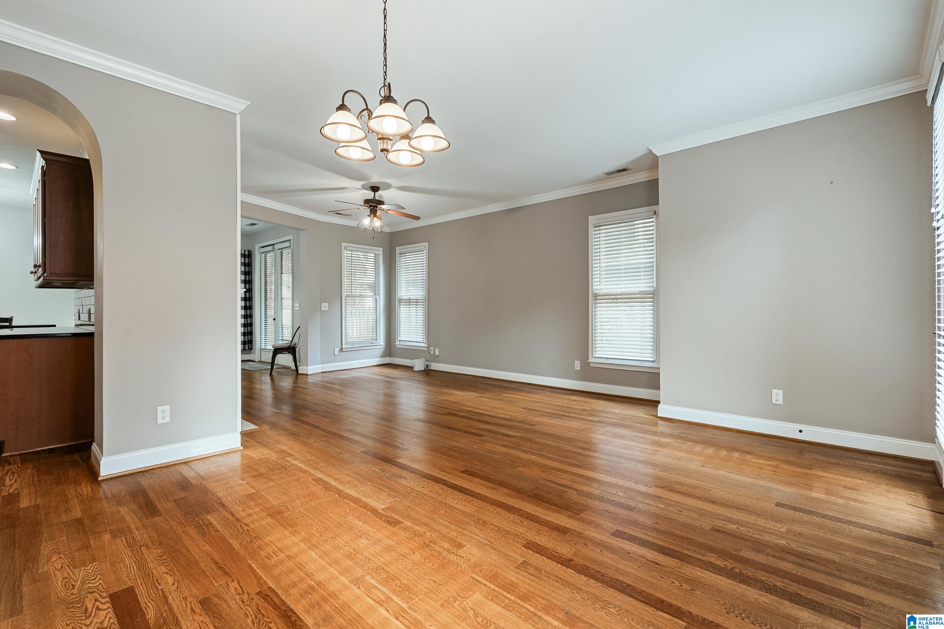 5593 PARK SIDE CIRCLE