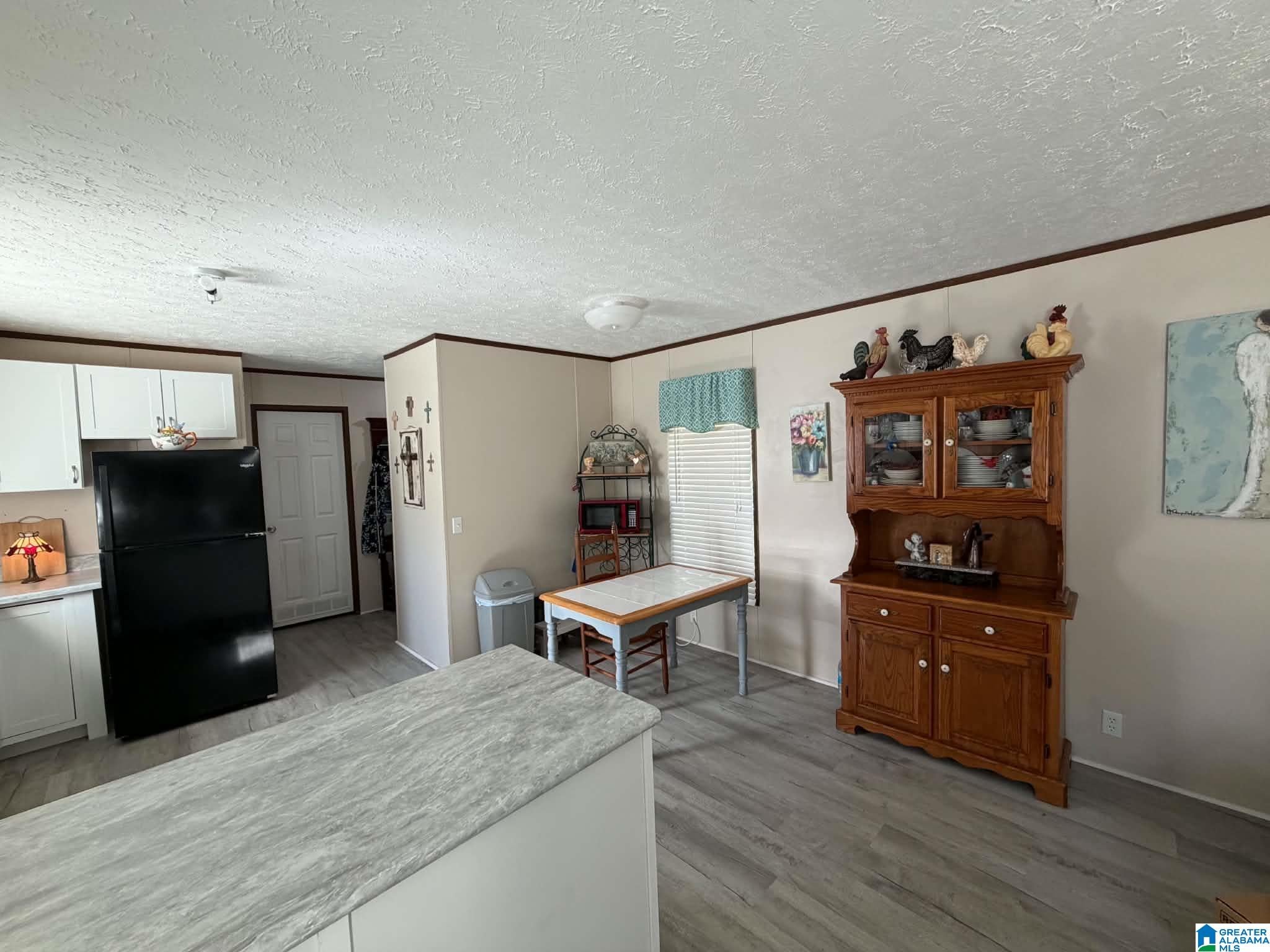 282 BELAIRE DRIVE