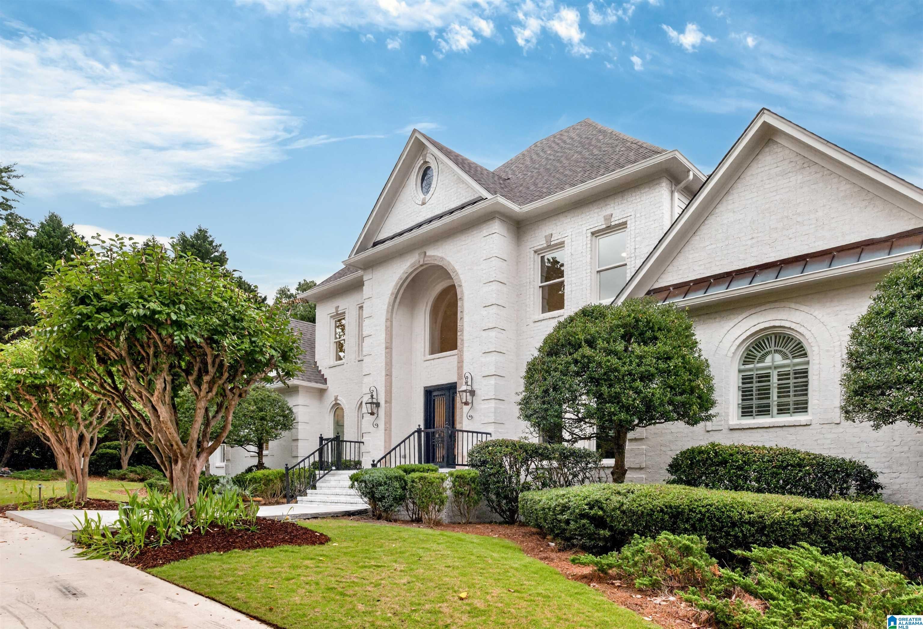 7713 KENMORE PLACE