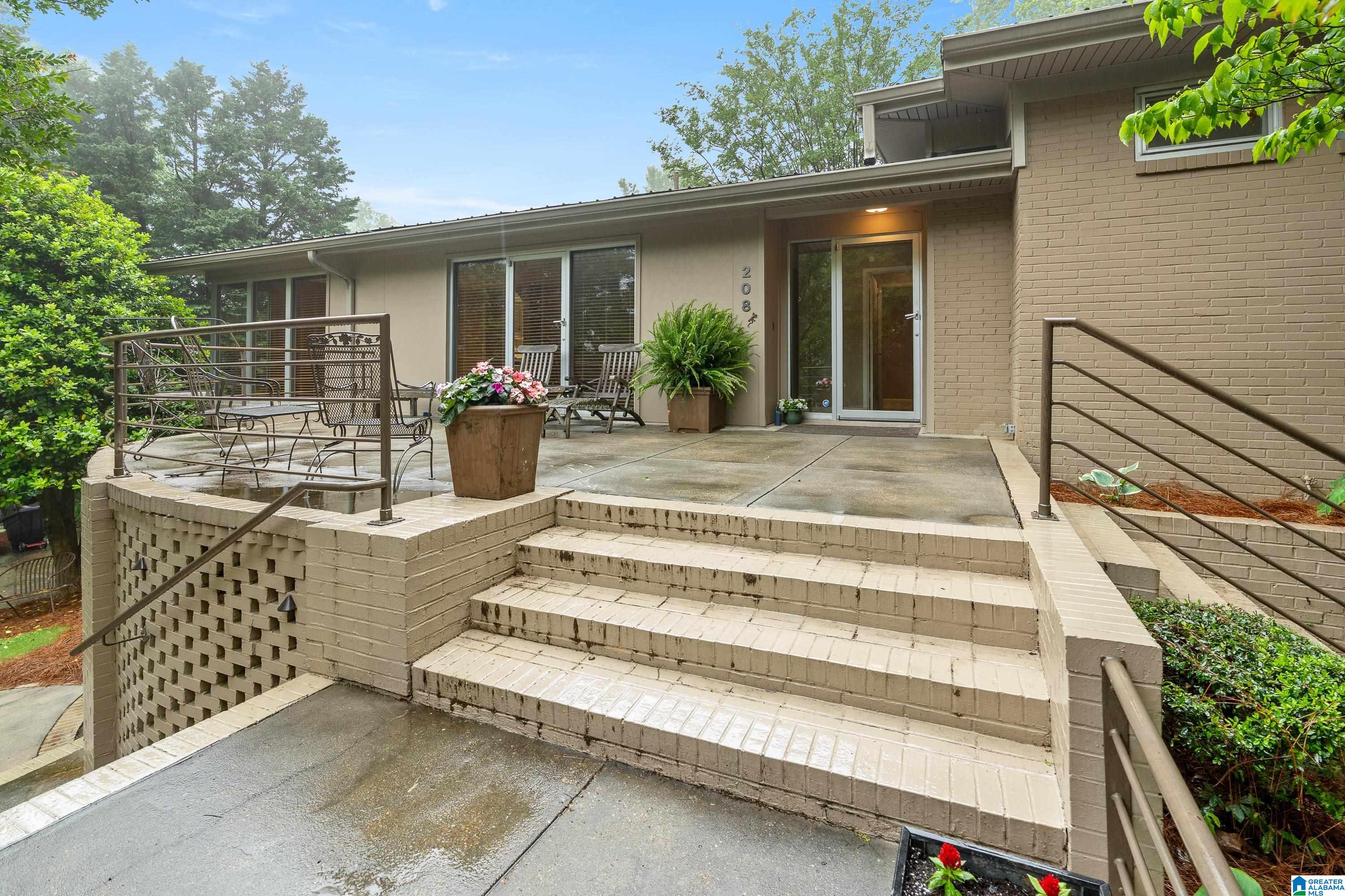 208 ALPINE CIRCLE
