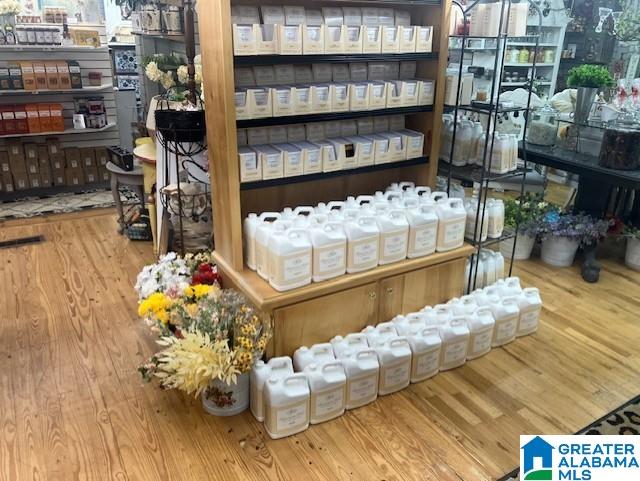 900 BROOKLANE DRIVE 1