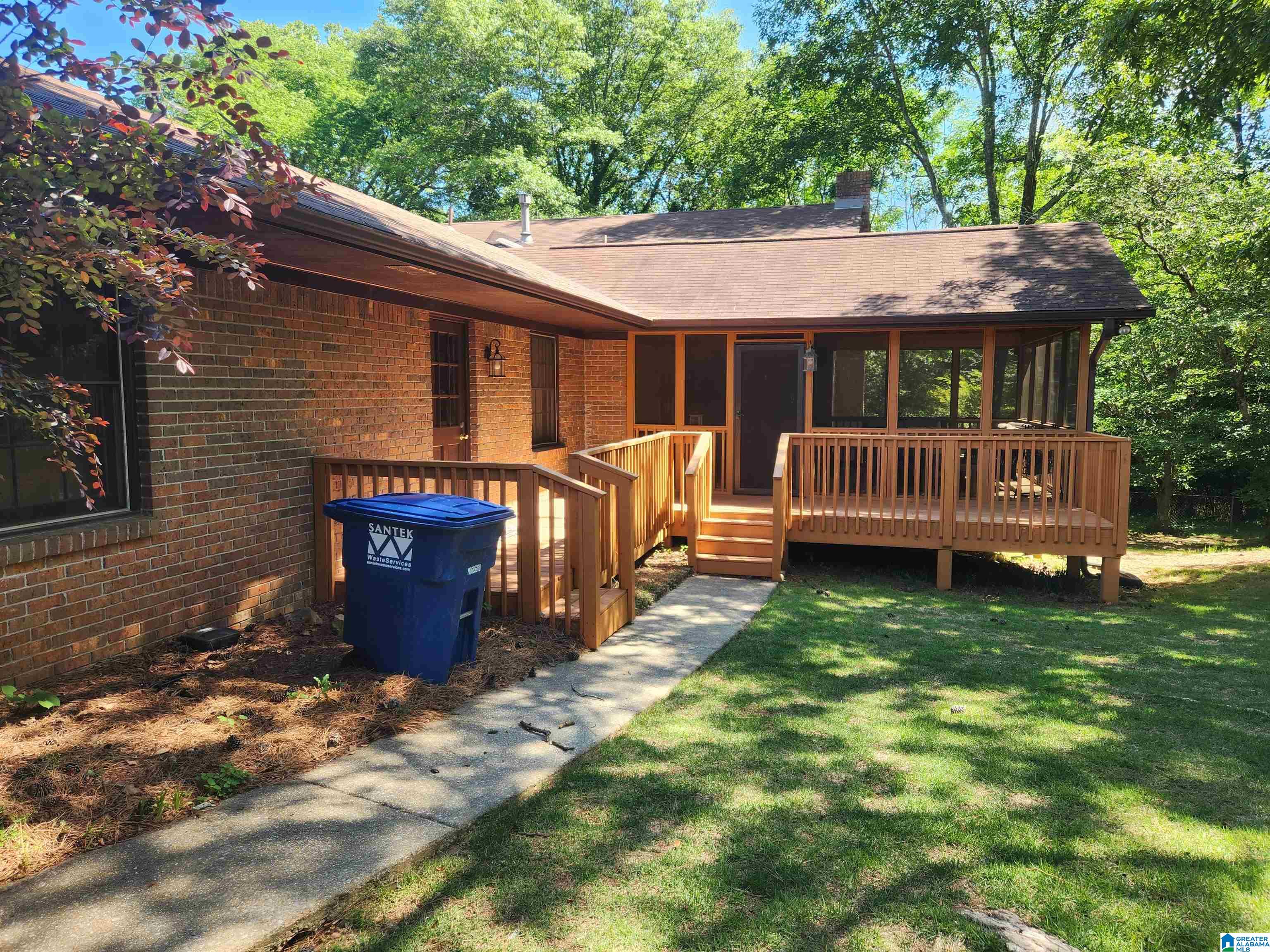 522 S SANDERS ROAD