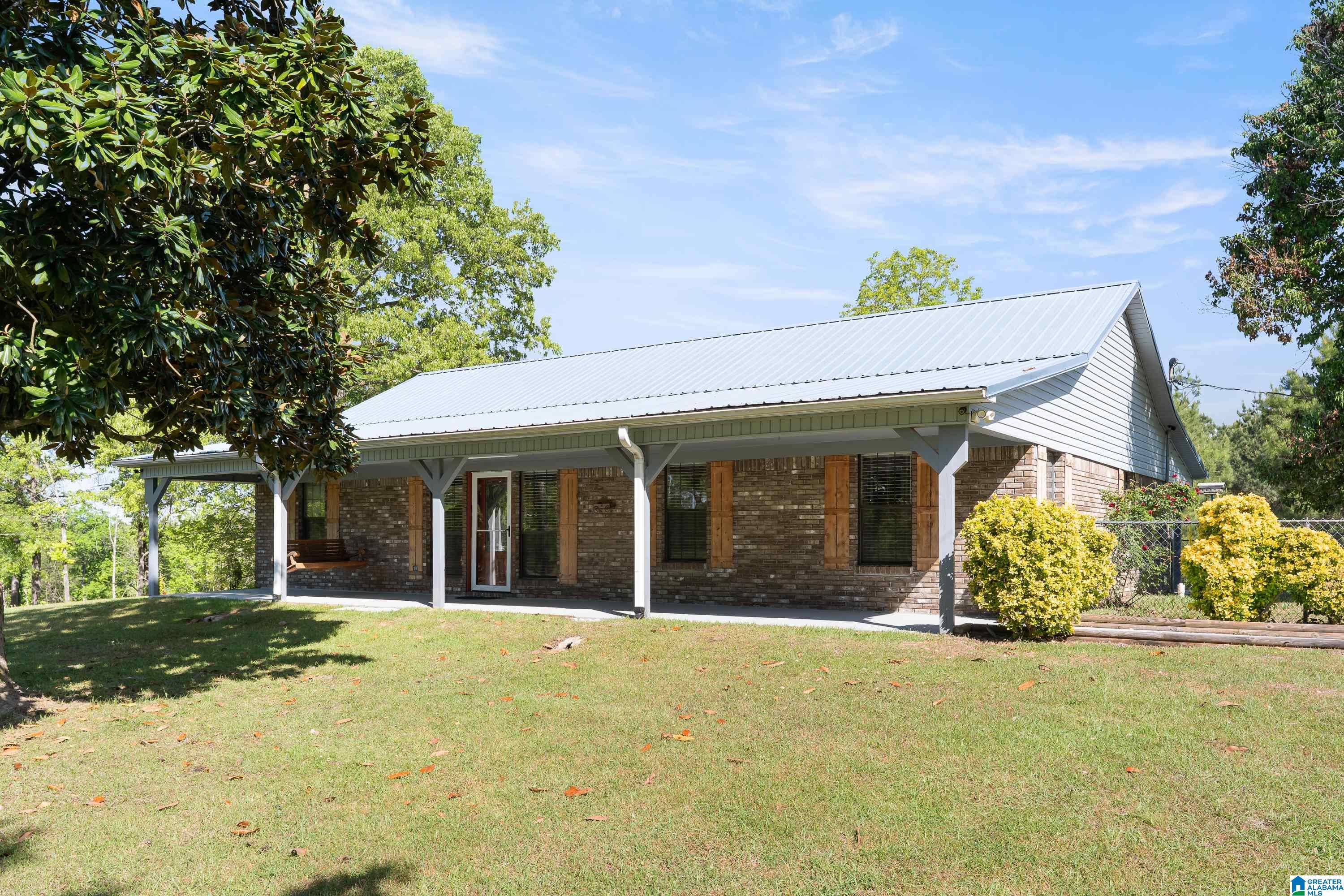 855 HERMITAGE LANE