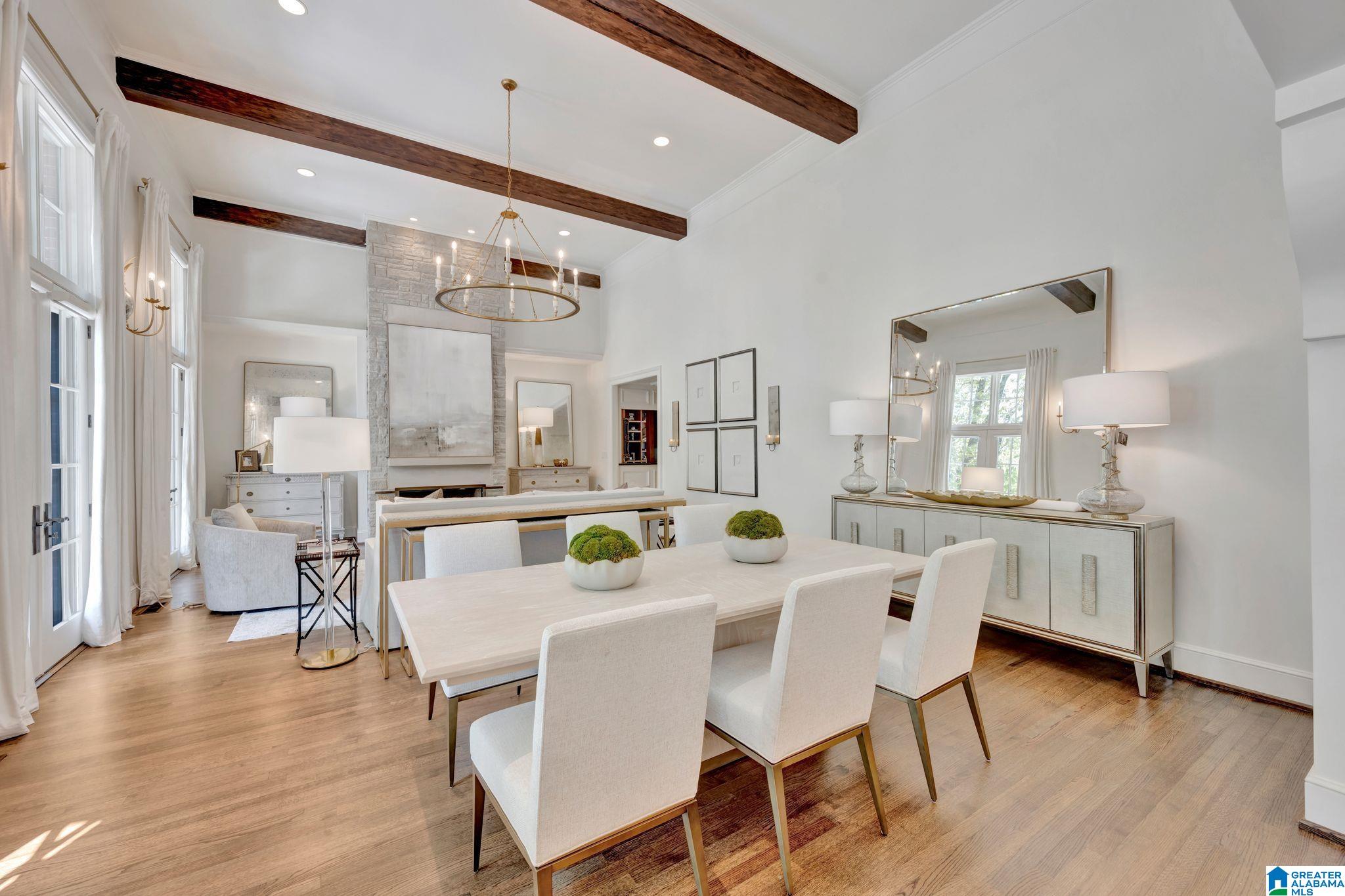 2 INNISBROOK LANE