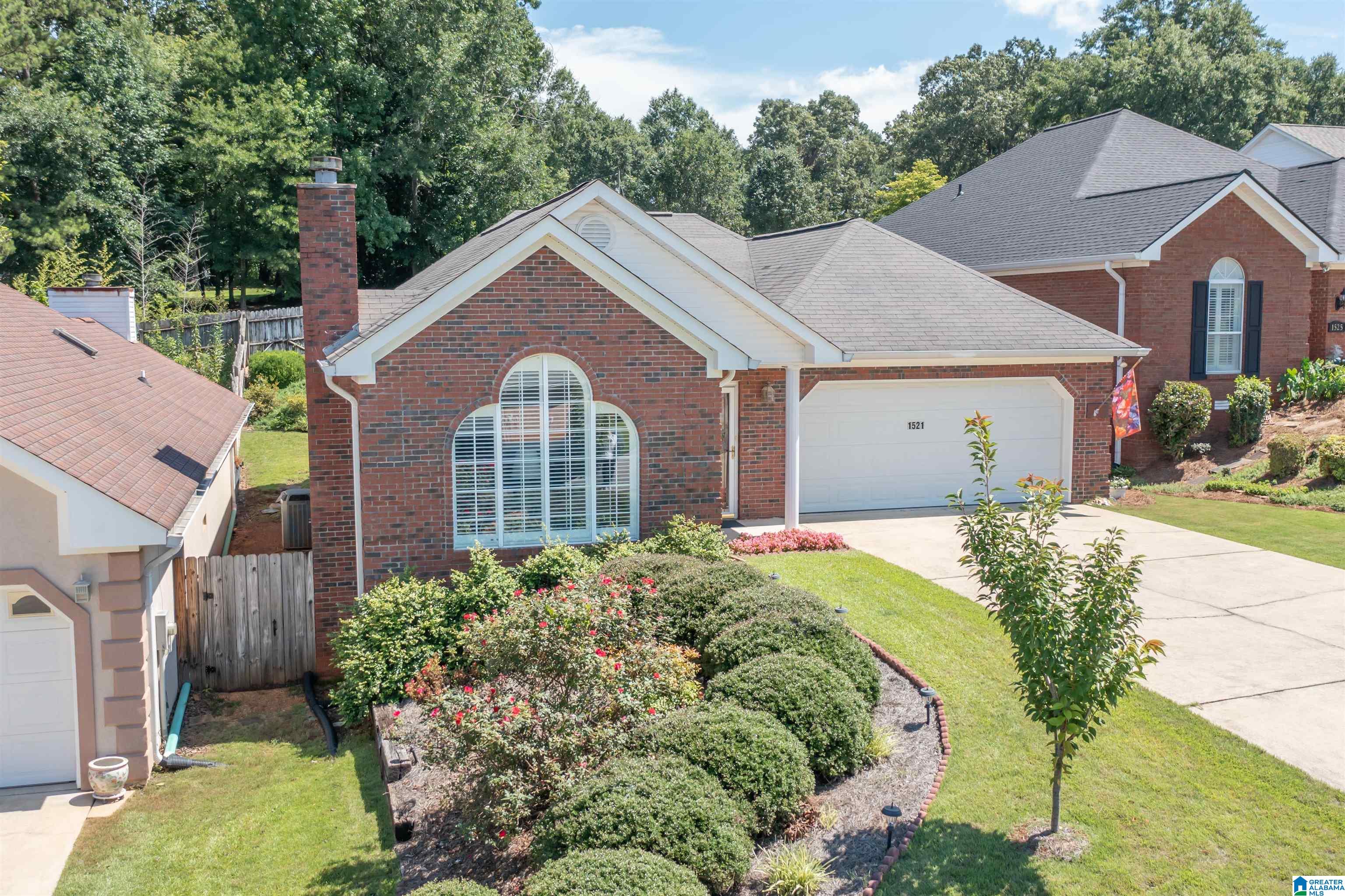 Photo 1 of 26 — 1521 HOLLY BERRY WAY, ANNISTON, AL 36207