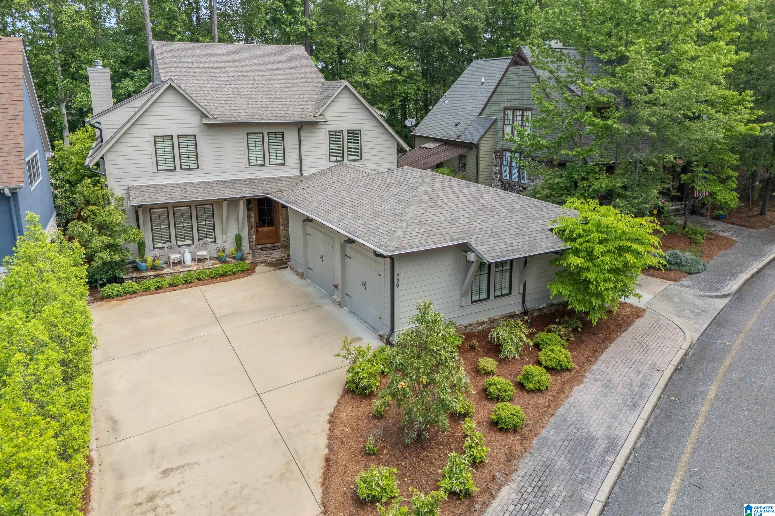 229 HAWTHORN STREET