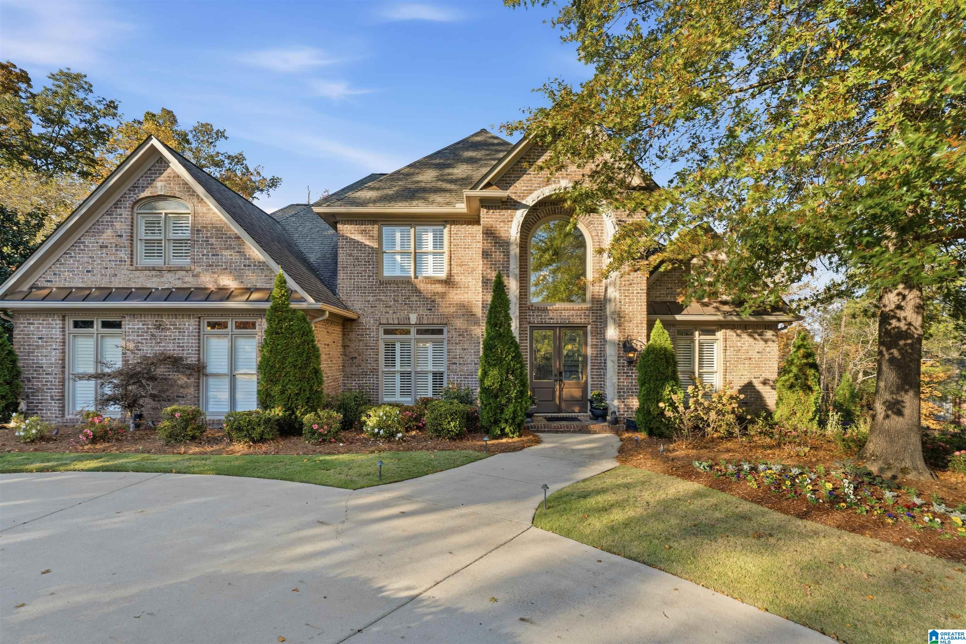 1207 HIGHLAND GATE LANE