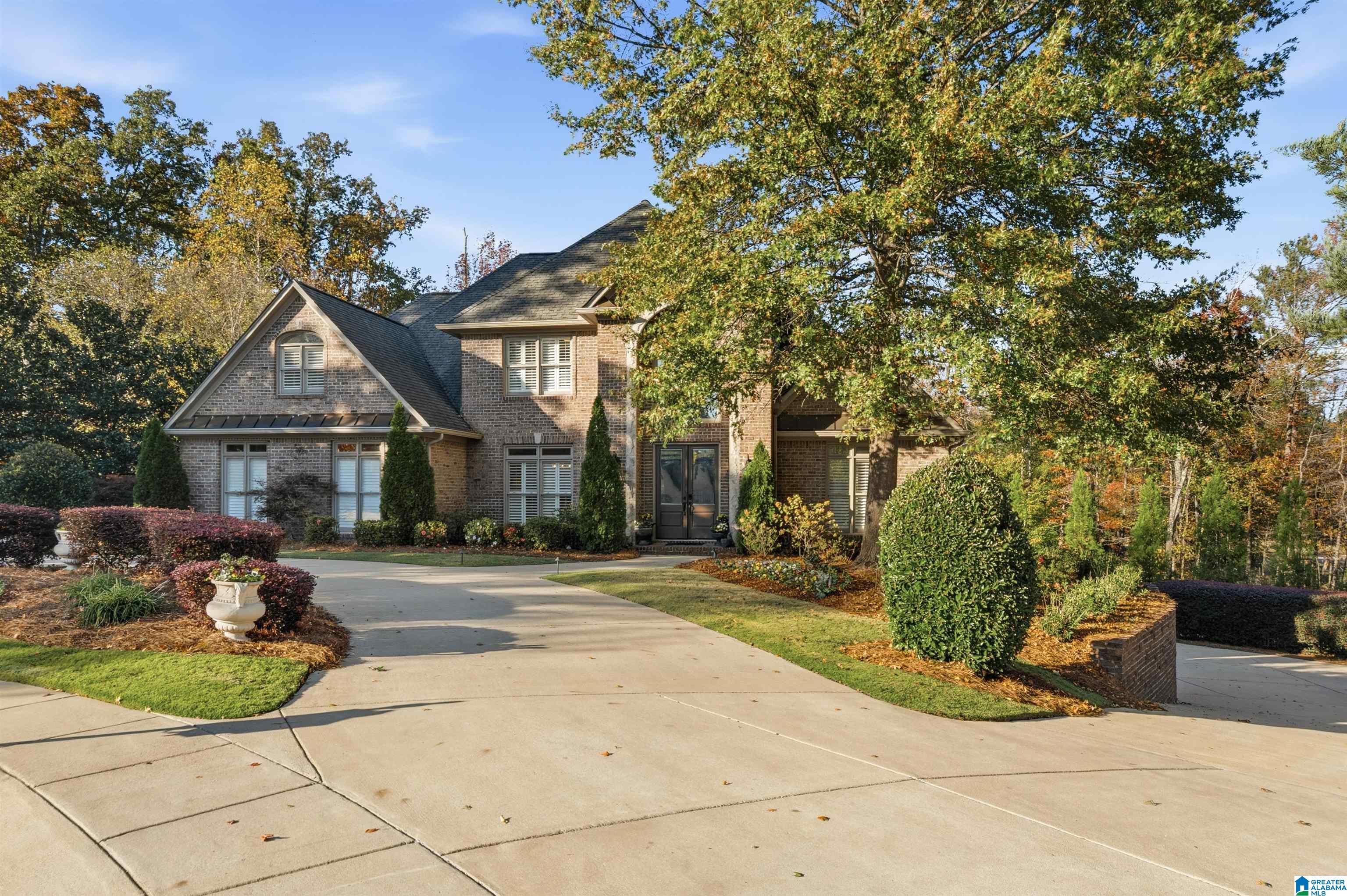 1207 HIGHLAND GATE LANE