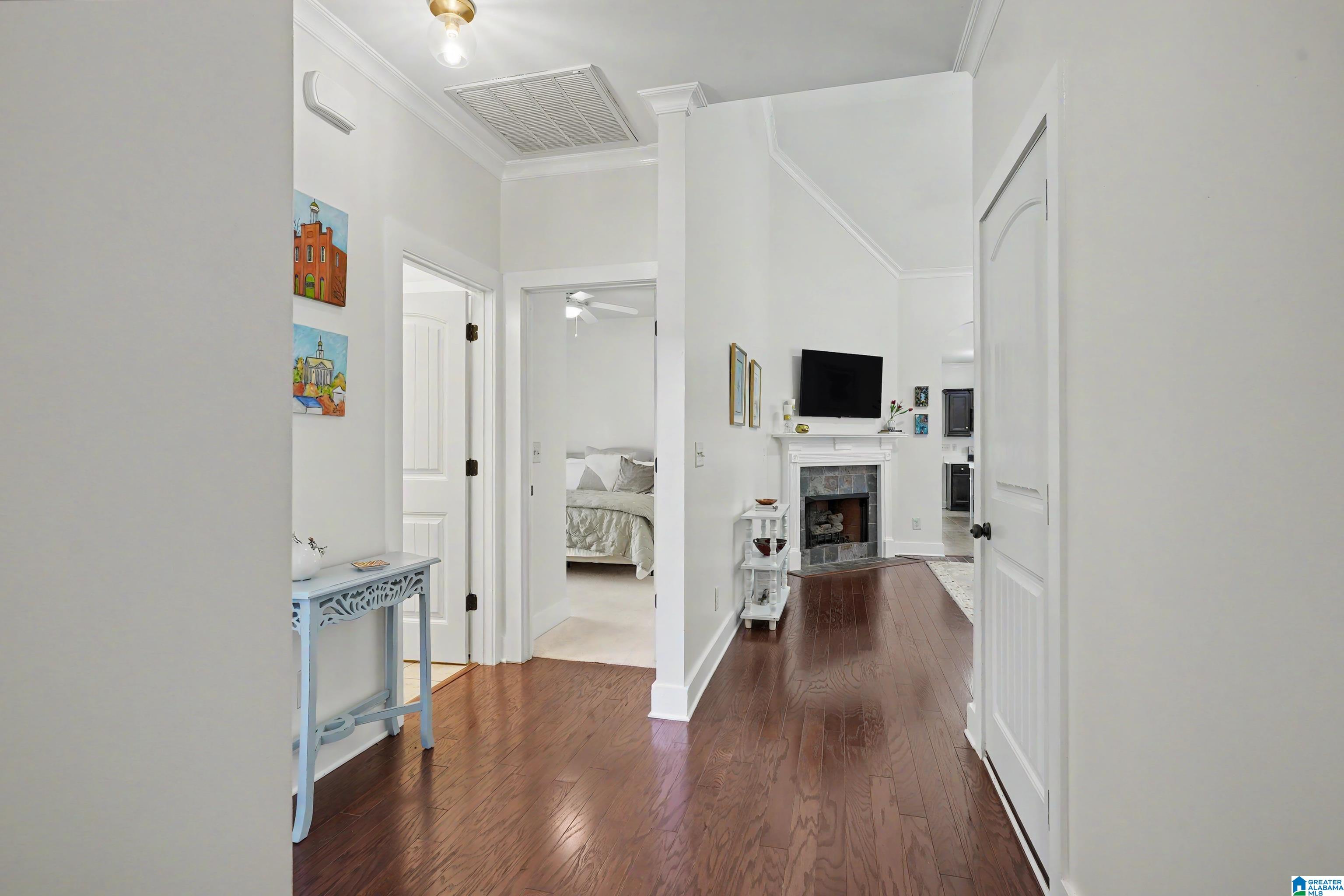 205 KINGSTON COURT