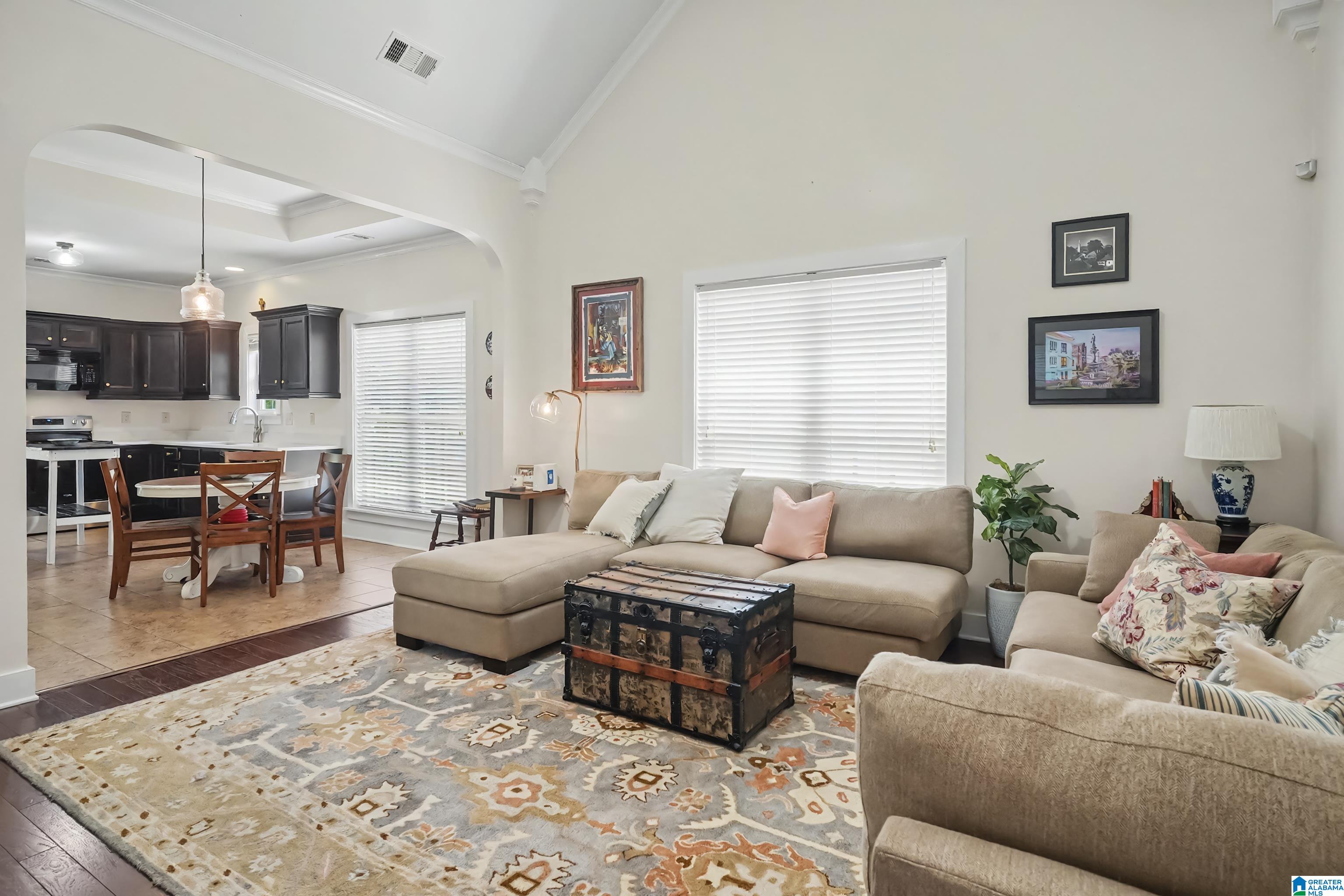 205 KINGSTON COURT