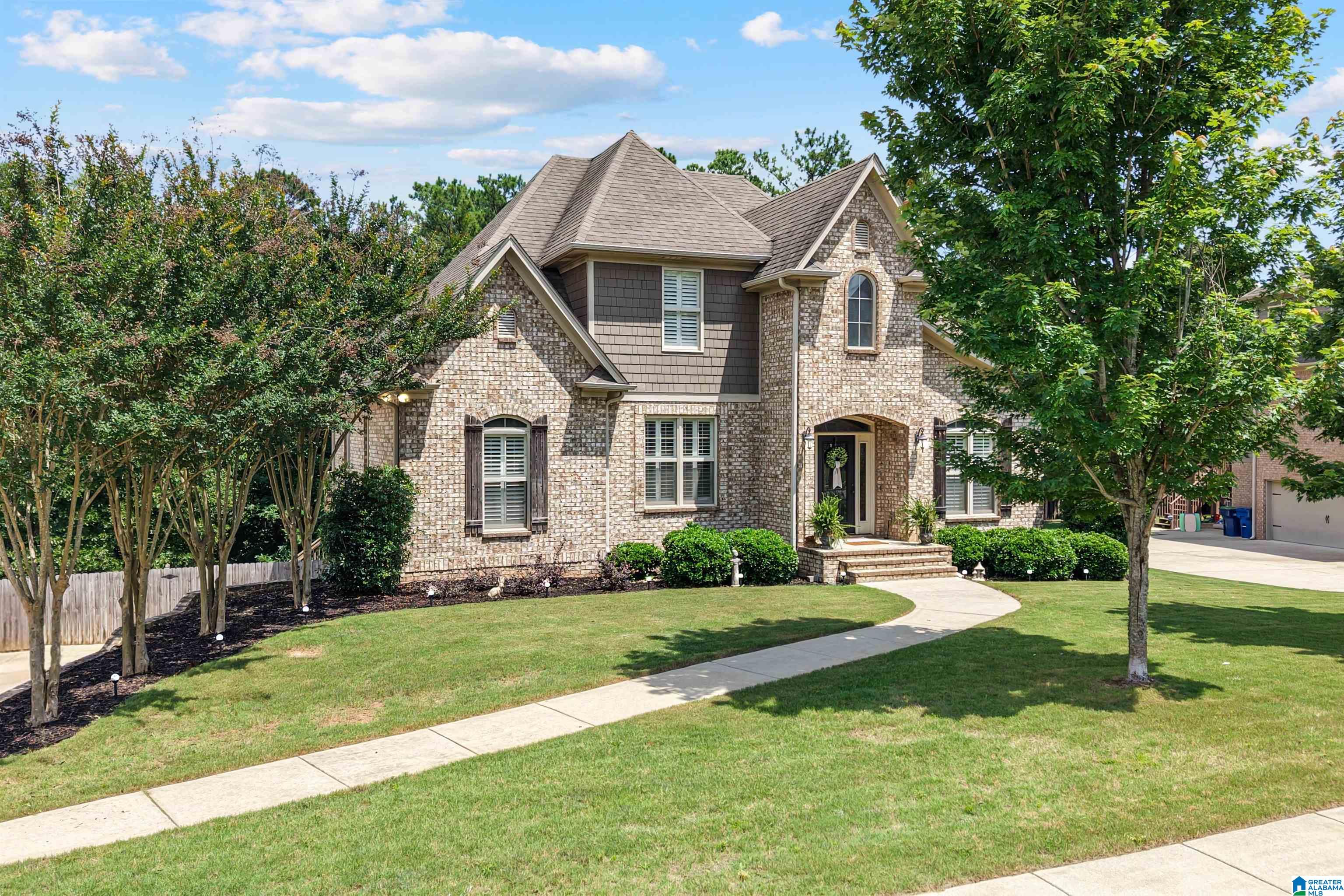 Photo 1 of 67 — 220 STERLING GATE LANE, ALABASTER, AL 35007