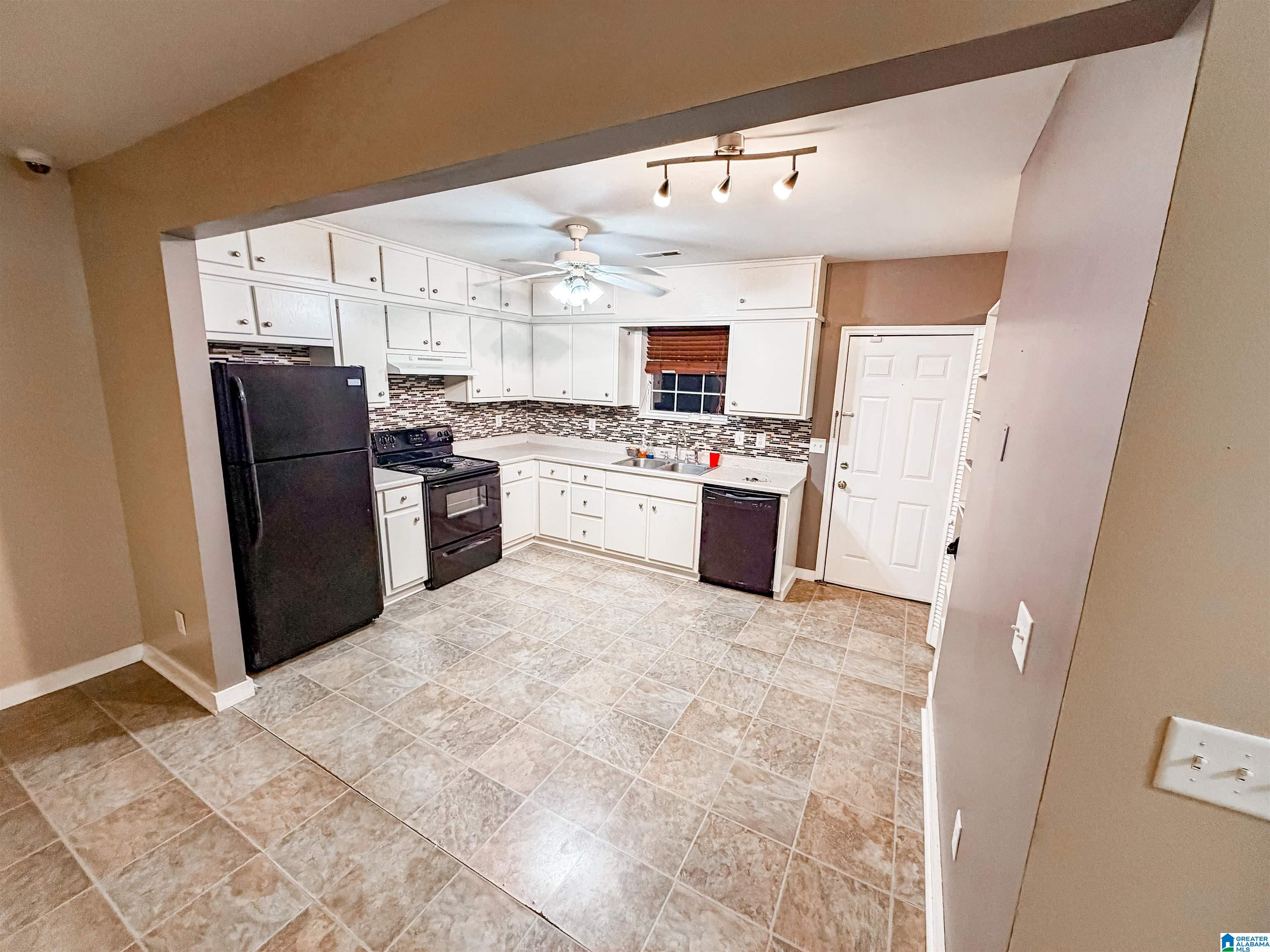 71 MERRILEE CIRCLE - Photo 3
