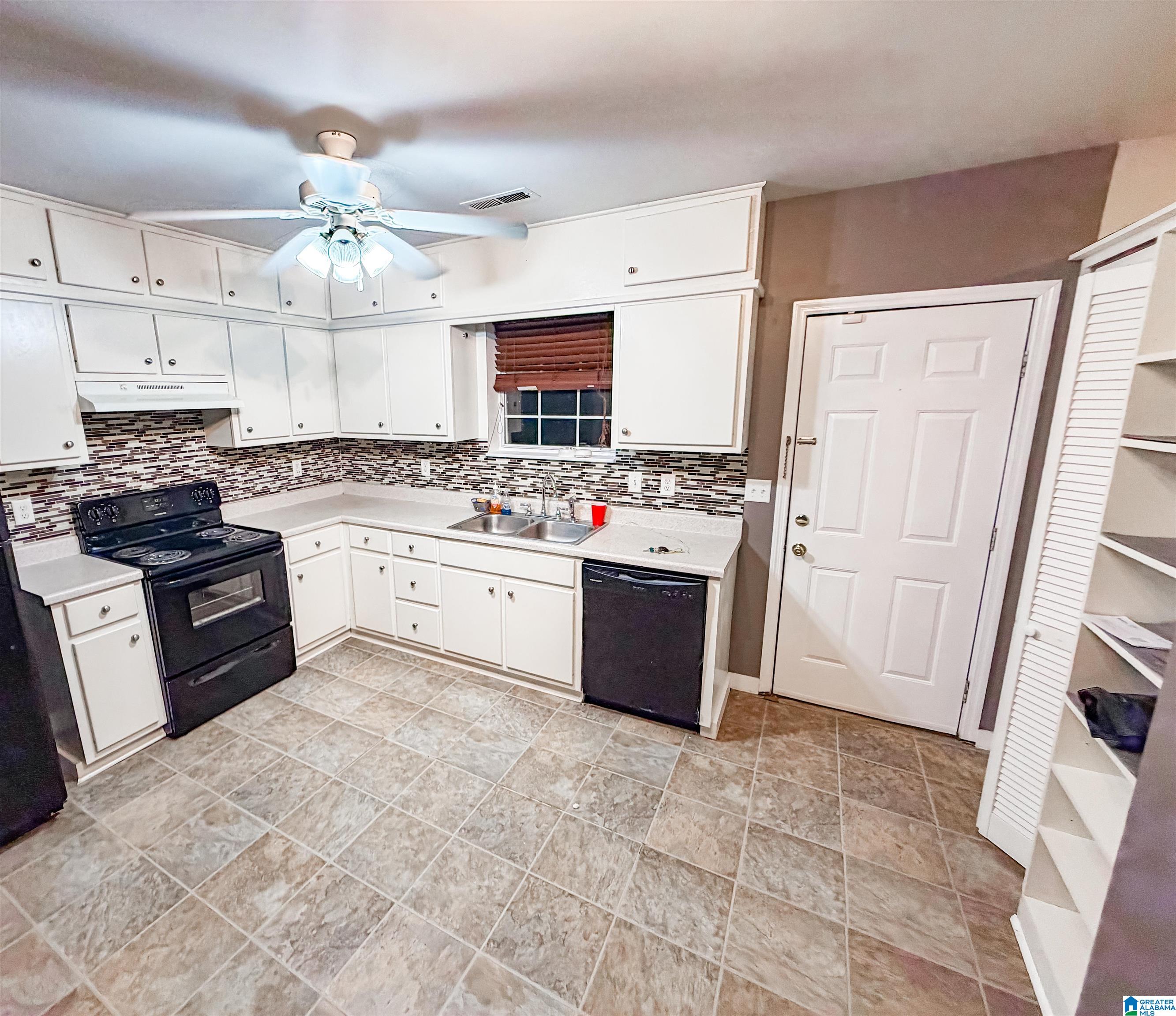71 MERRILEE CIRCLE - Photo 4