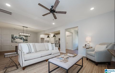 Photo of 1003 Grand River Boulevard W, LEEDS, AL 35094 (MLS # 21417640)