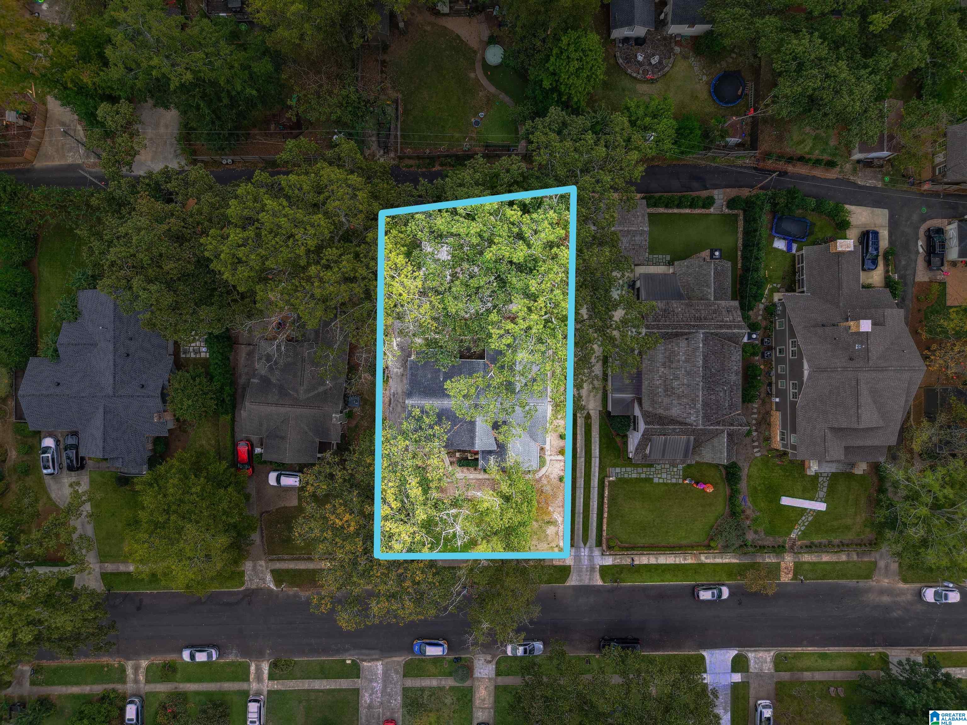 411 EDGELAND PLACE