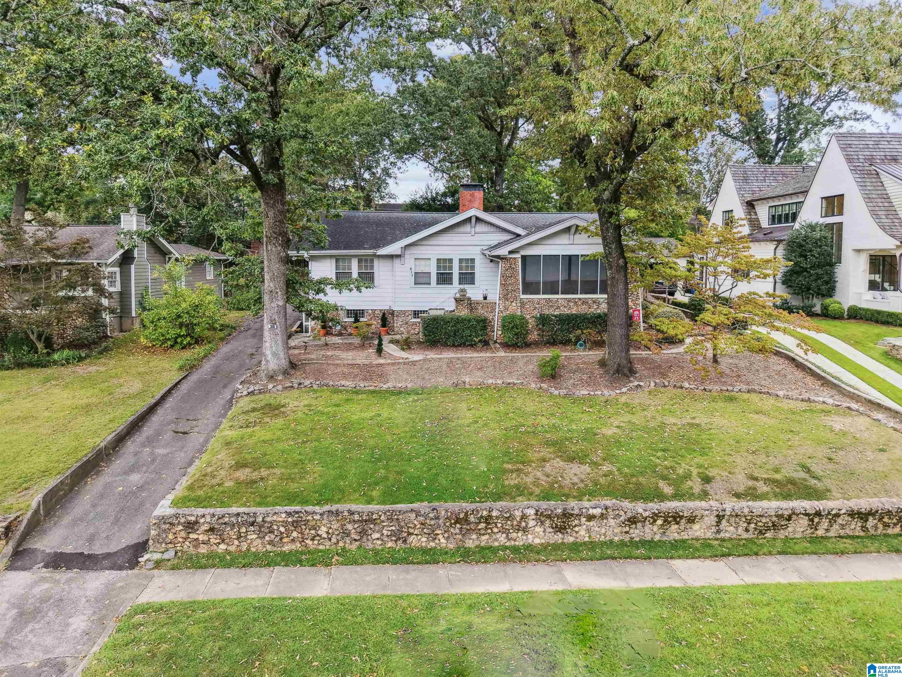 411 EDGELAND PLACE