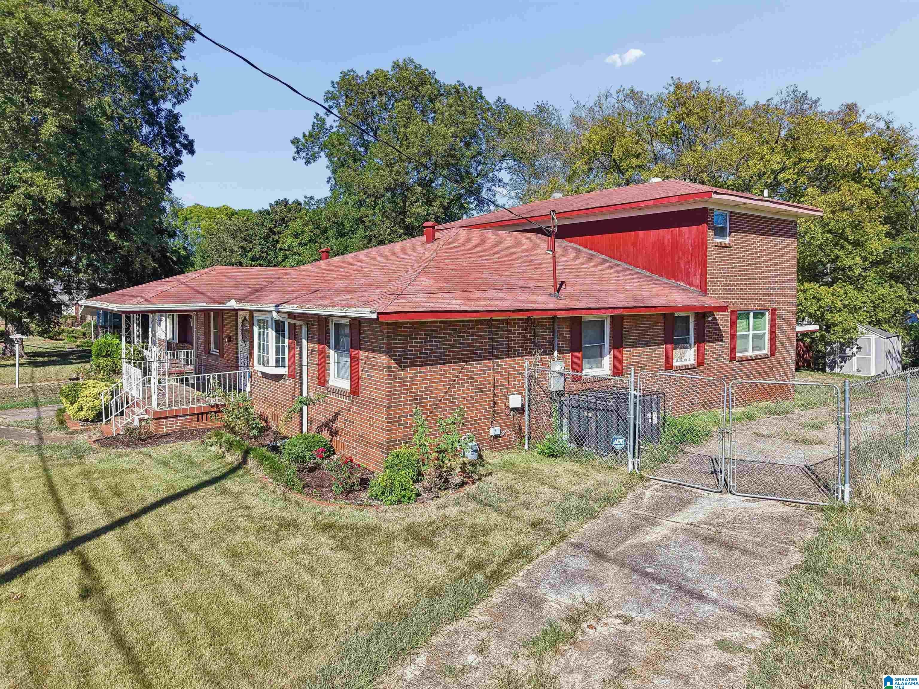 825 SW GOLDWIRE STREET