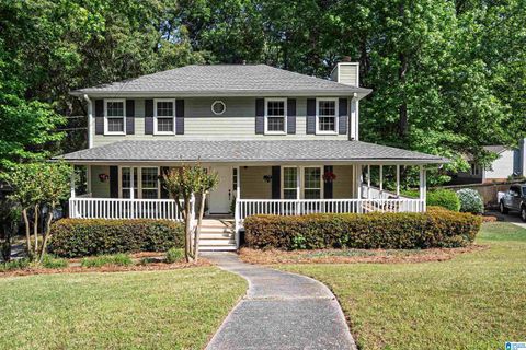 1805 CHESTNUT LANE HOOVER AL 35244