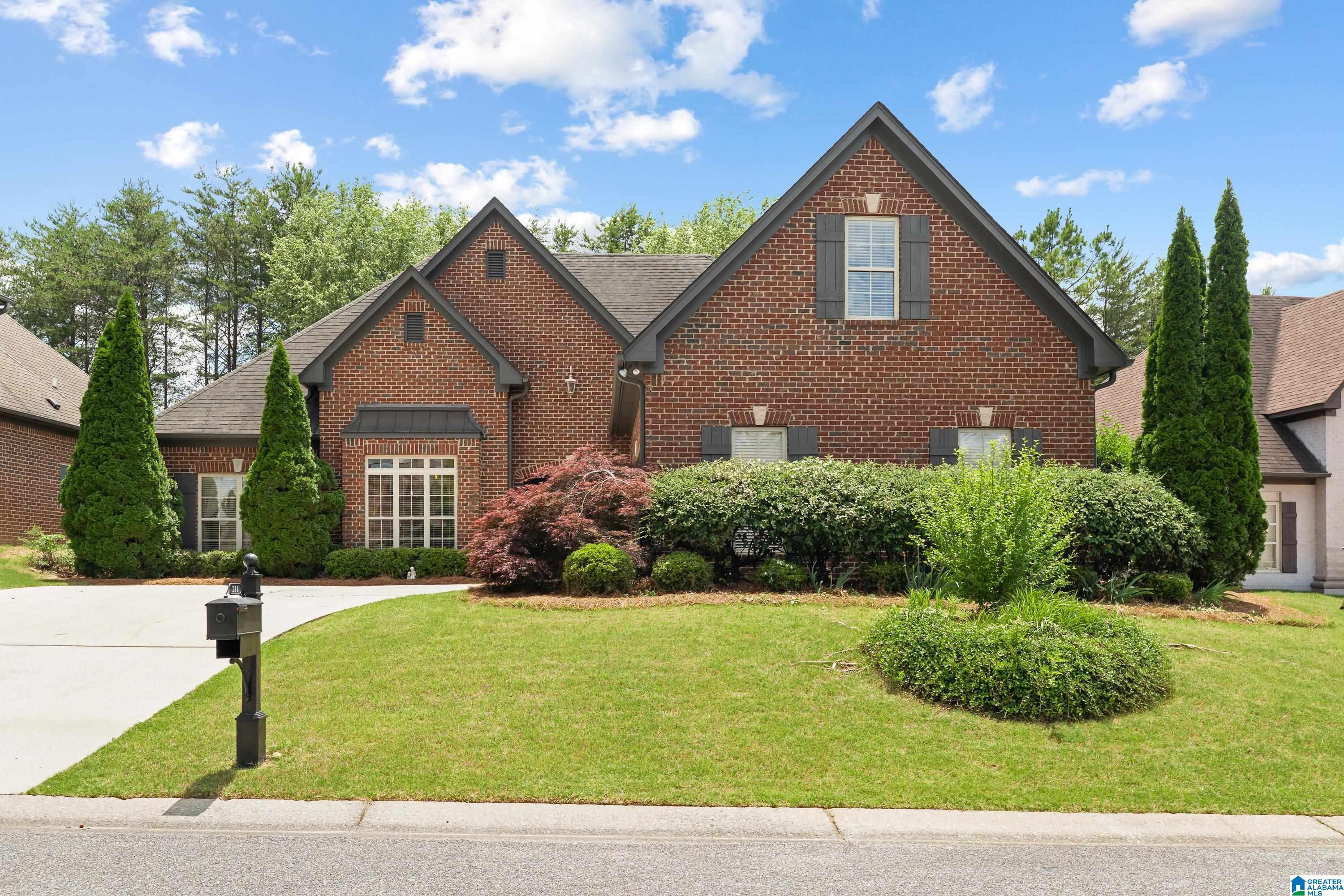 211 KENNISTON DALE