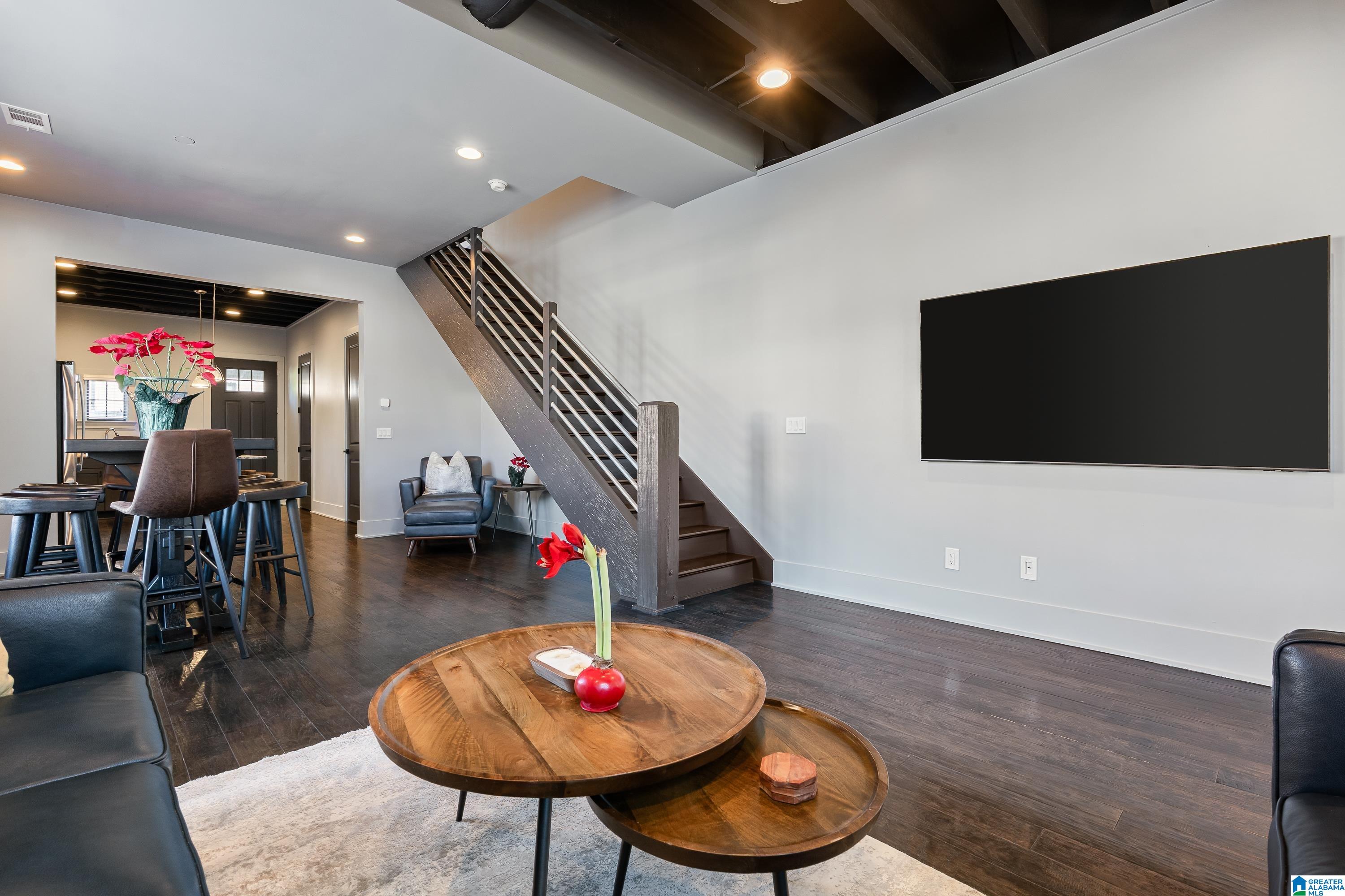 401 BARRISTERS COURT 401