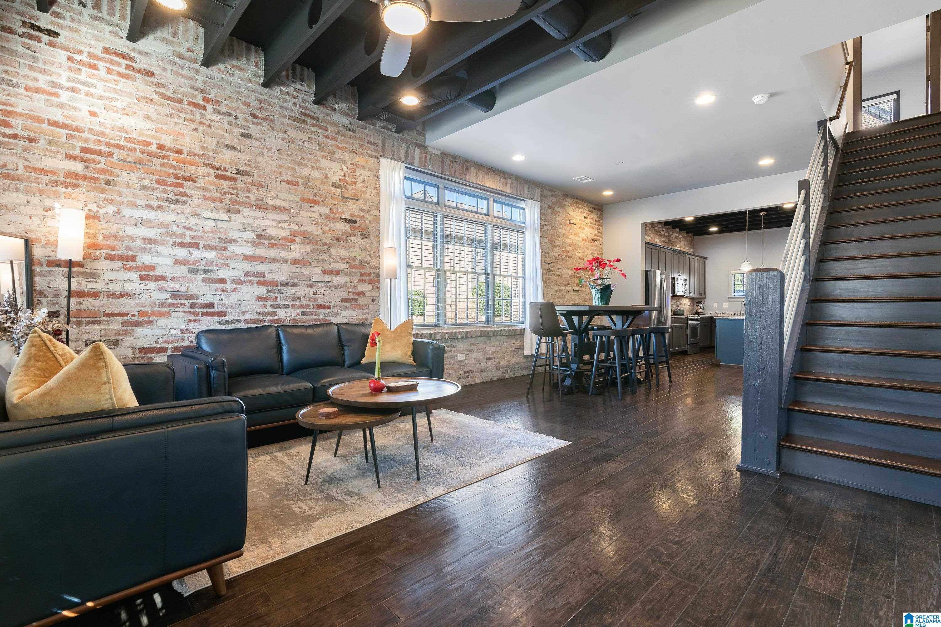 401 BARRISTERS COURT 401