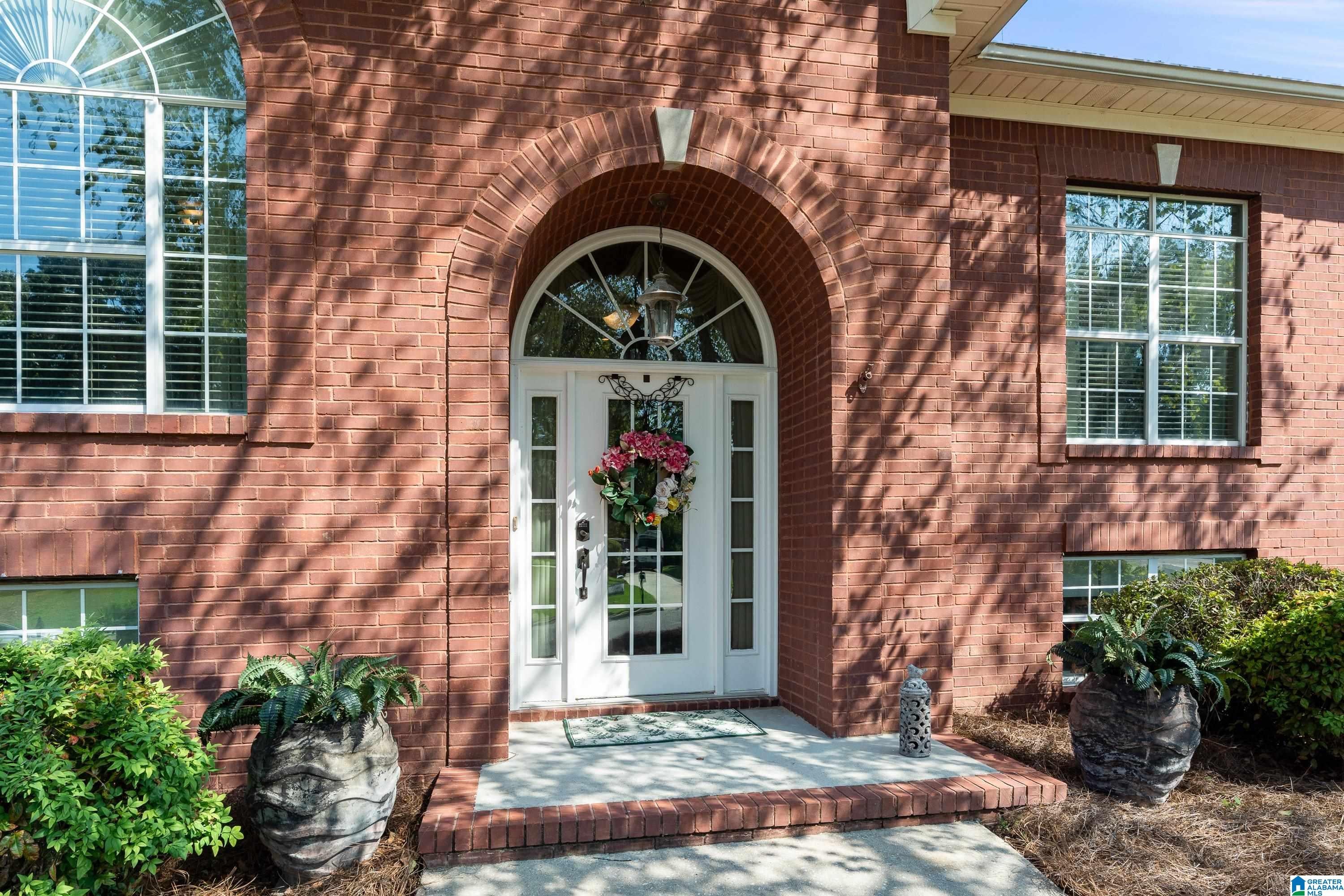1112 ROWAN TRACE