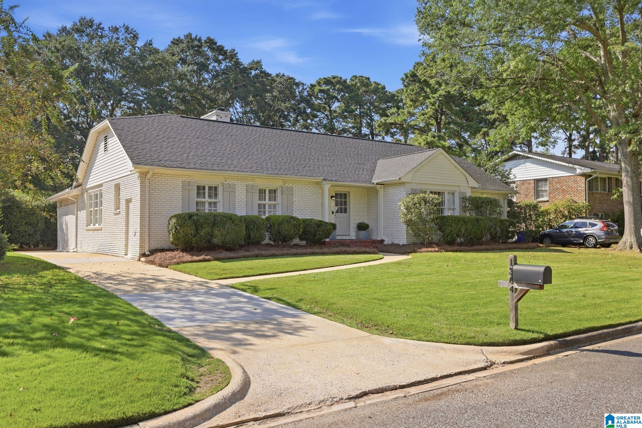 1364 SWALLOW LANE