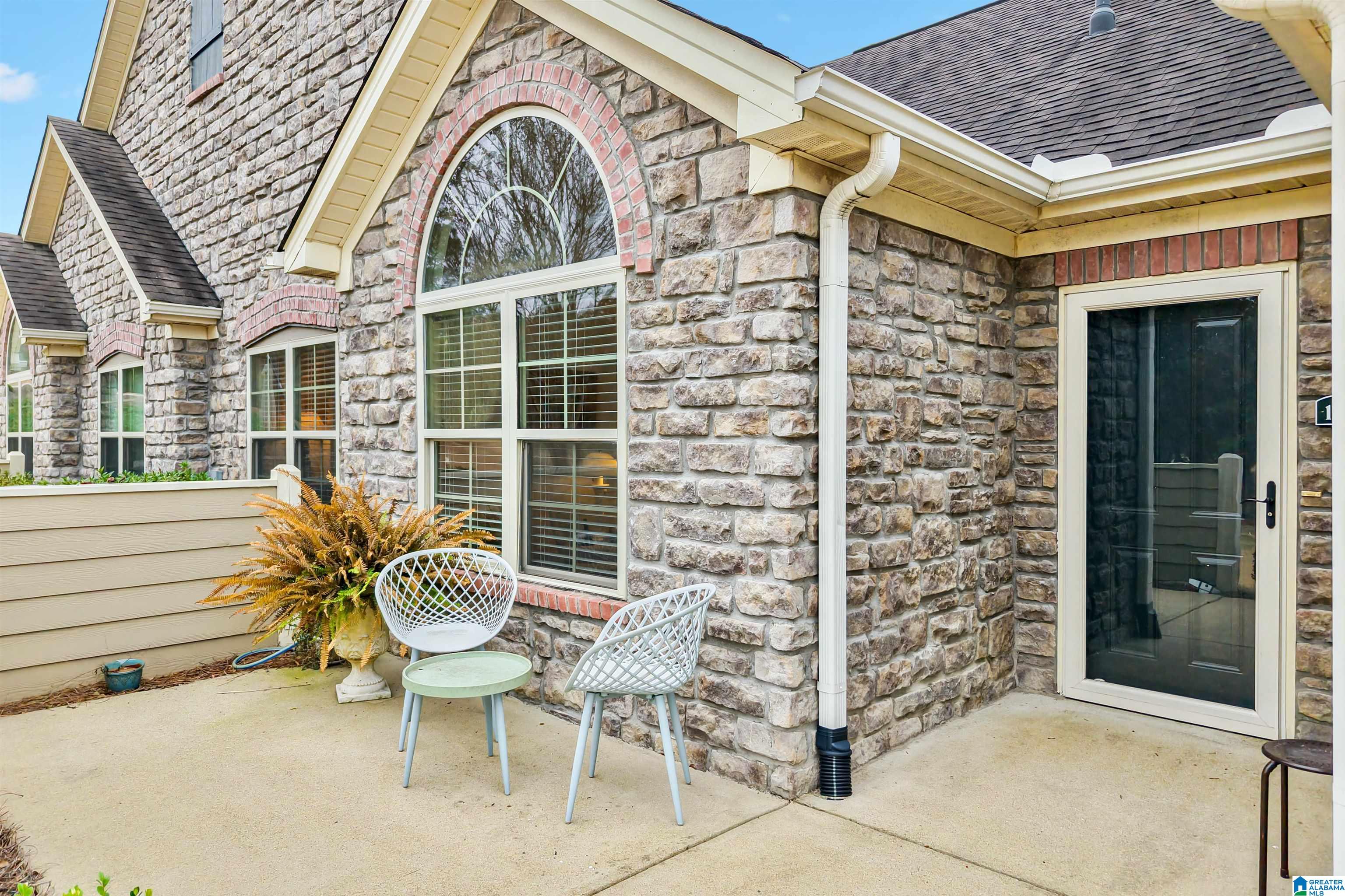 124 CORNERSTONE COURT 124