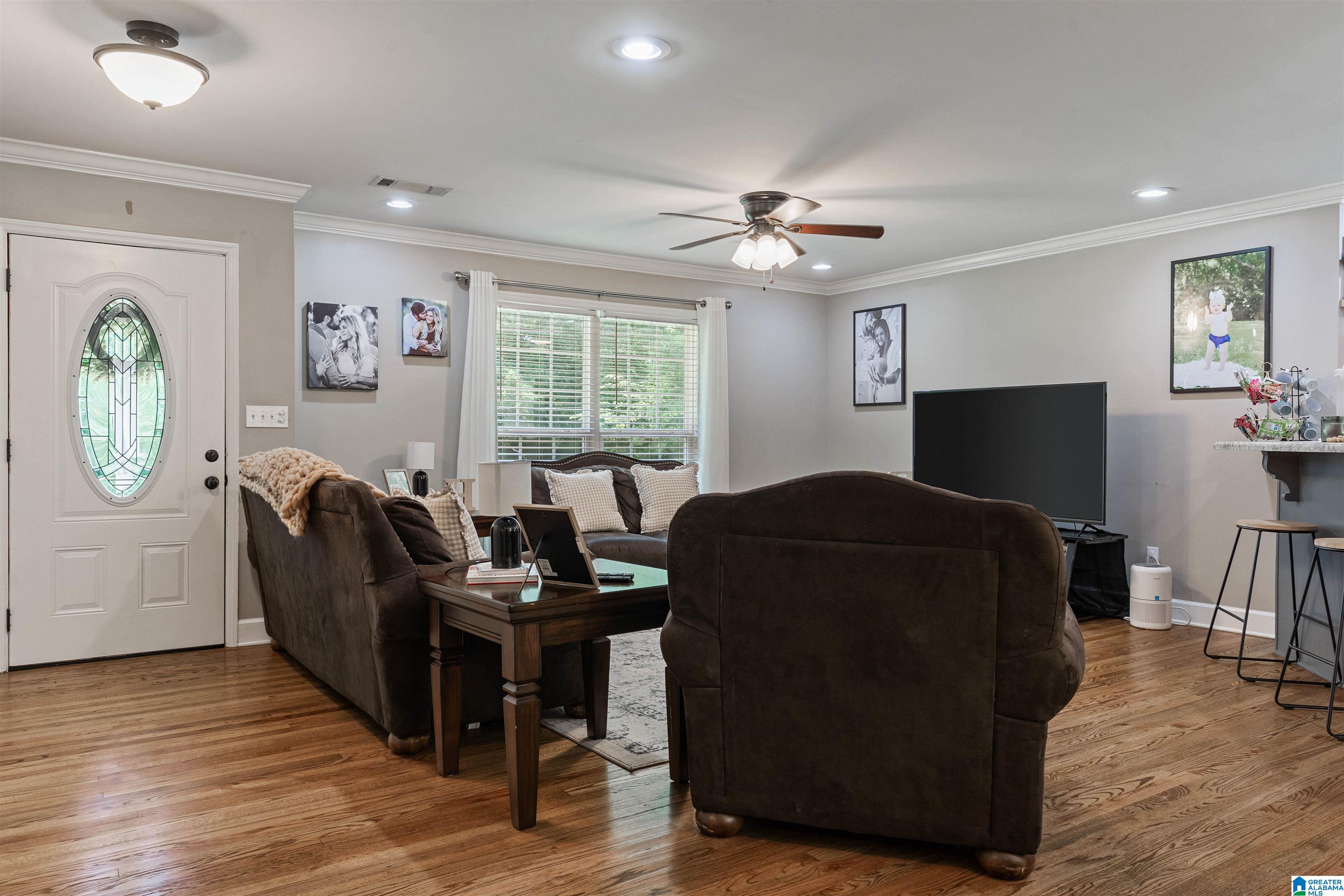 139 1ST STREET N