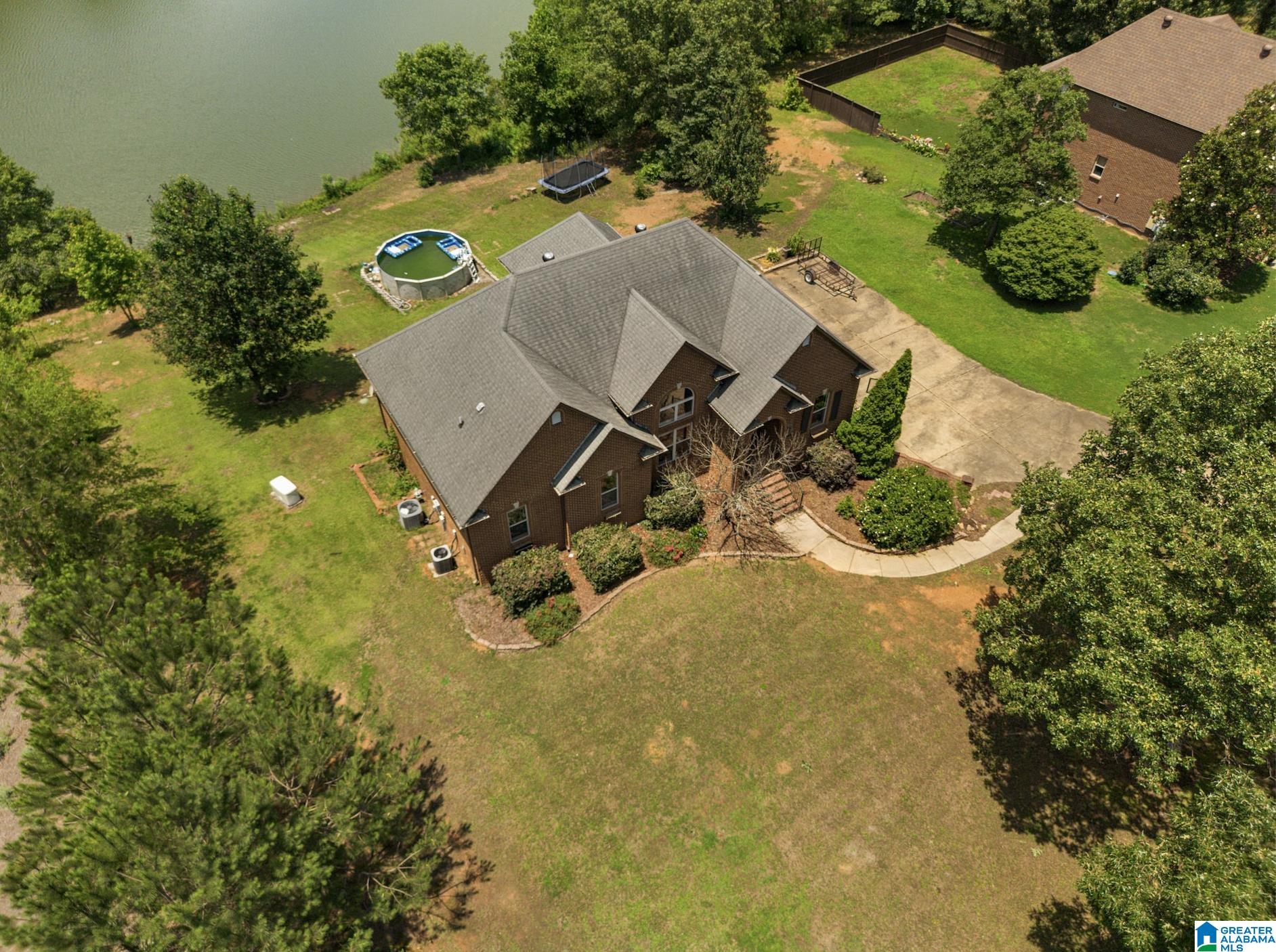 630 EMERALD TRACE