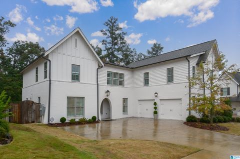 1796 HELEN RIDGE CIRCLE VESTAVIA HILLS AL 35242