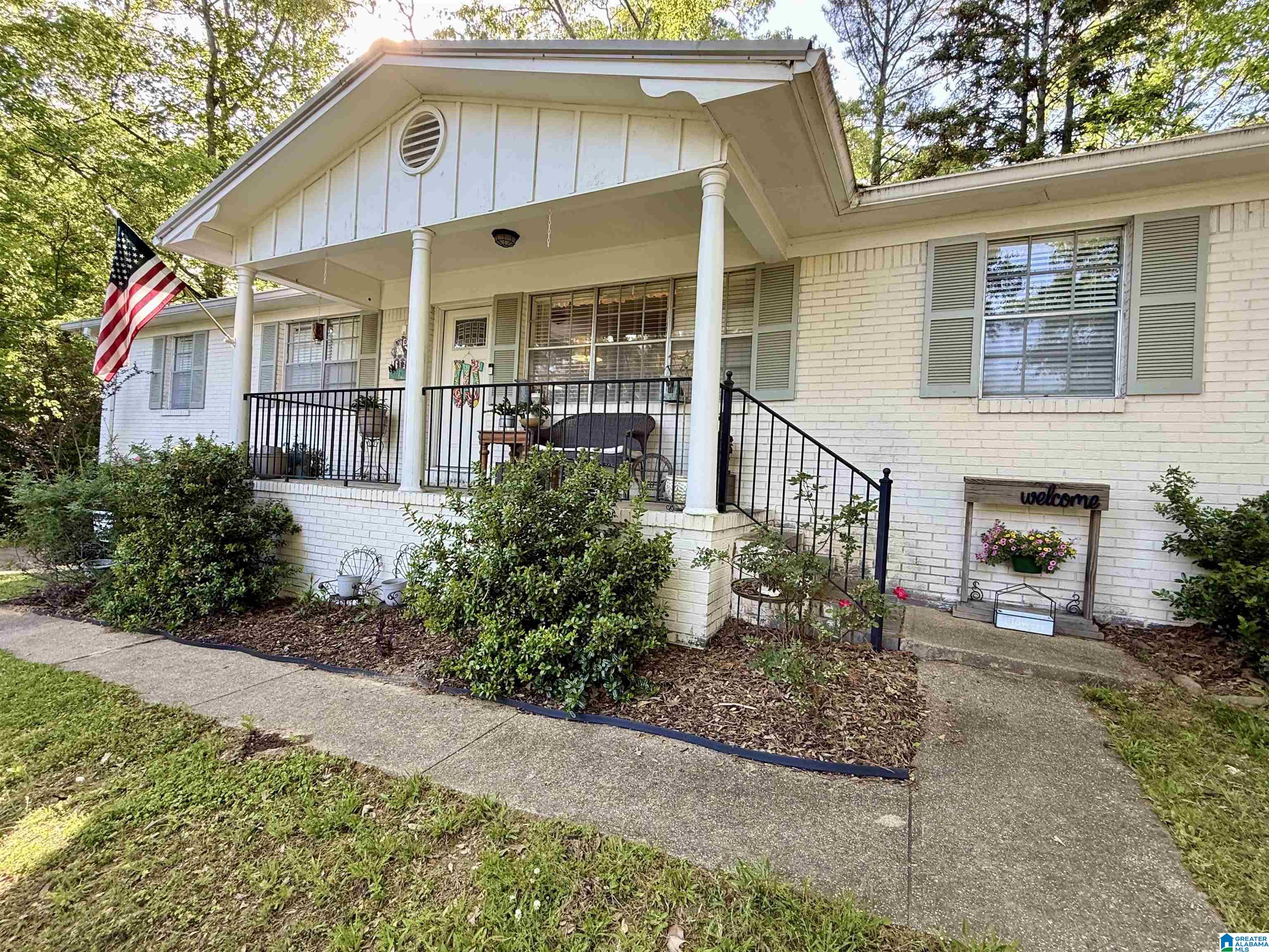 Photo 1 of 41 — 1195 FOREST DRIVE, GARDENDALE, AL 35071