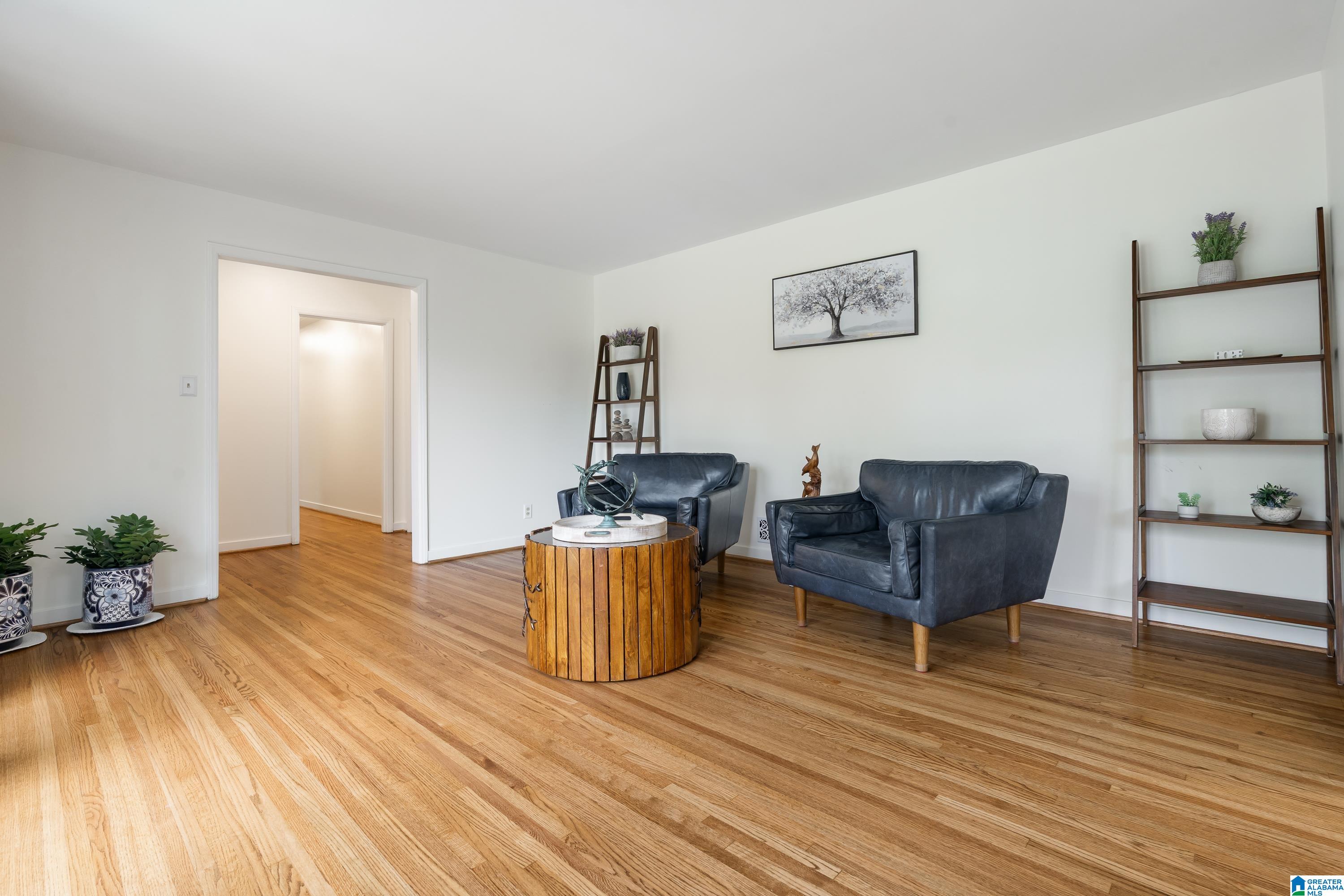 1876 GLENDMERE DRIVE