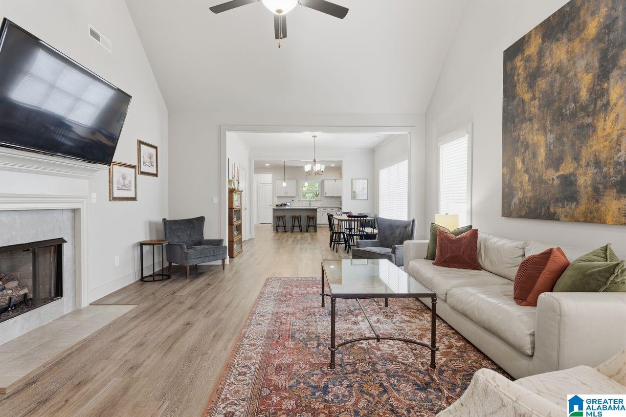 416 HAMILTON PLACE