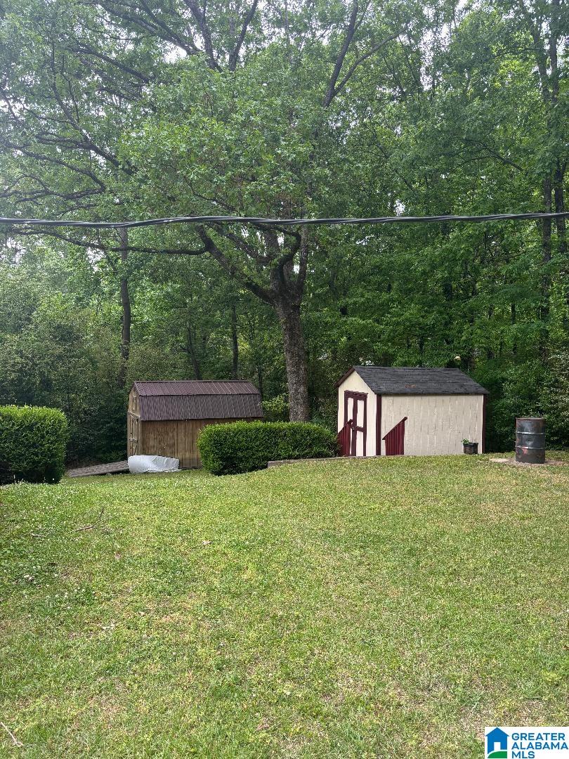 5208 AMBERWOOD CIRCLE