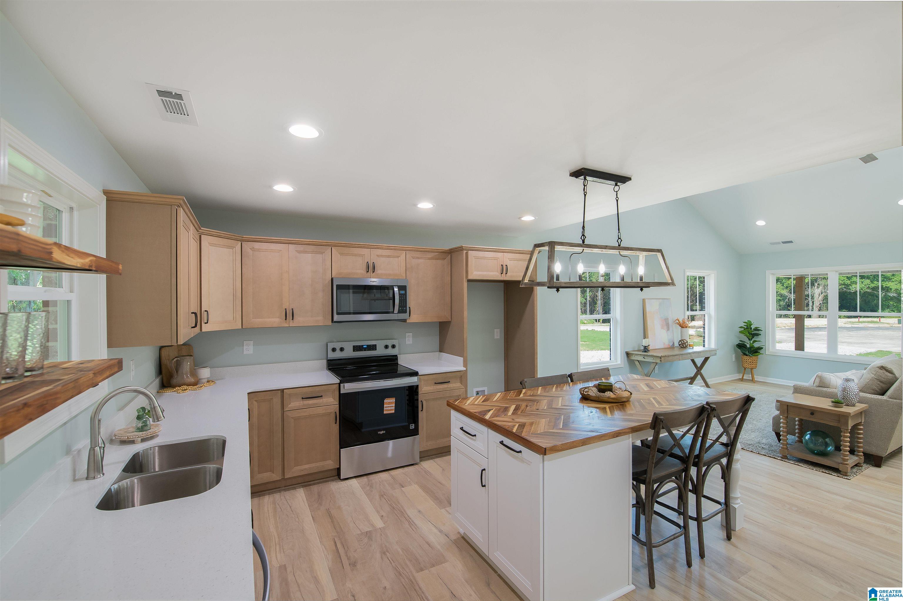 59 COUNTY ROAD 6401 - Photo 3