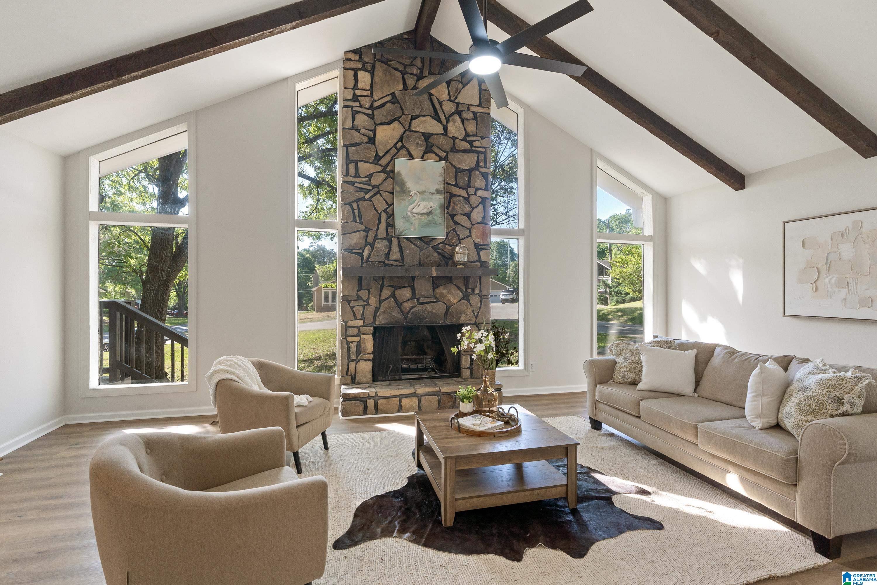 1433 QUEEN ANNE CIRCLE