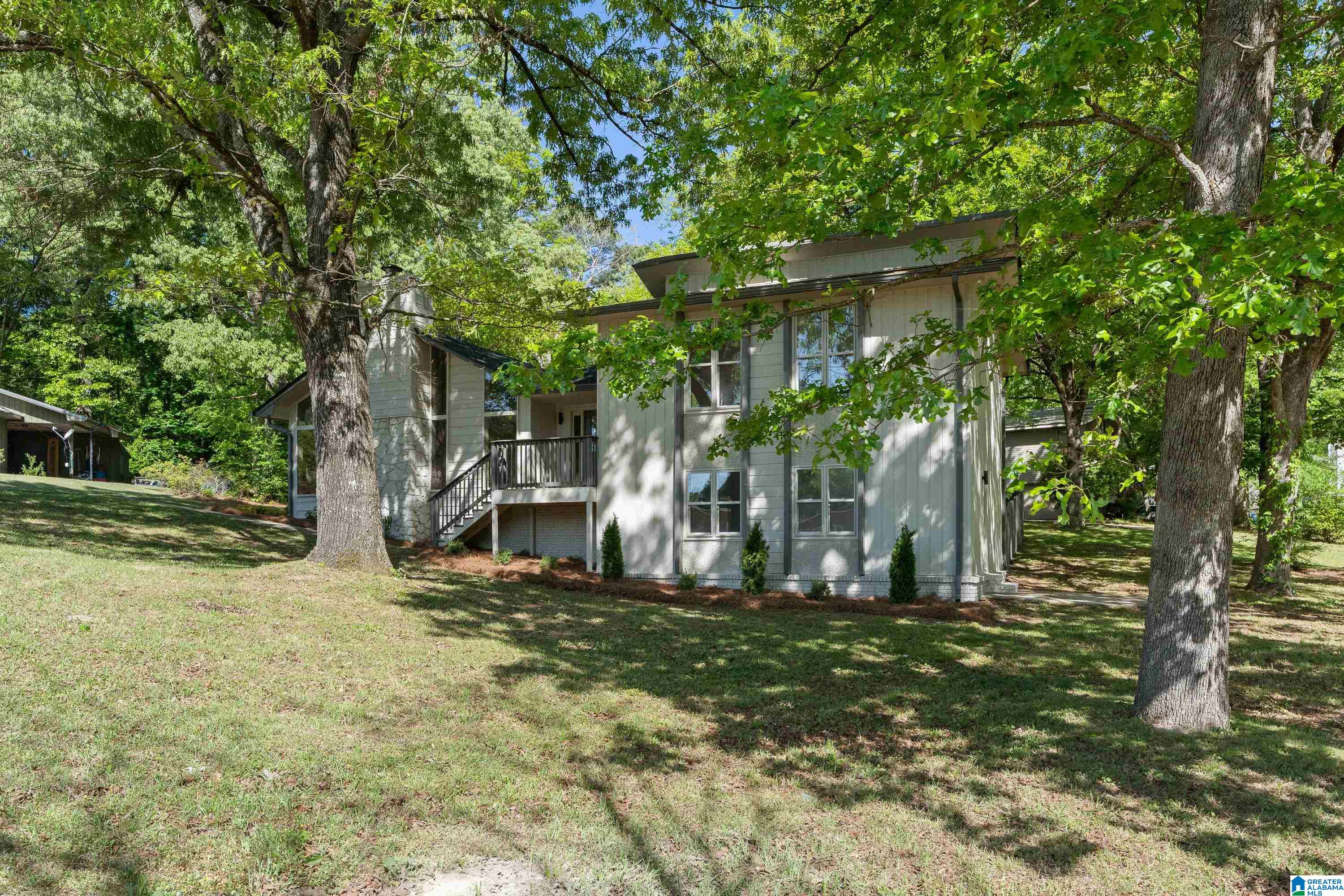 1433 QUEEN ANNE CIRCLE