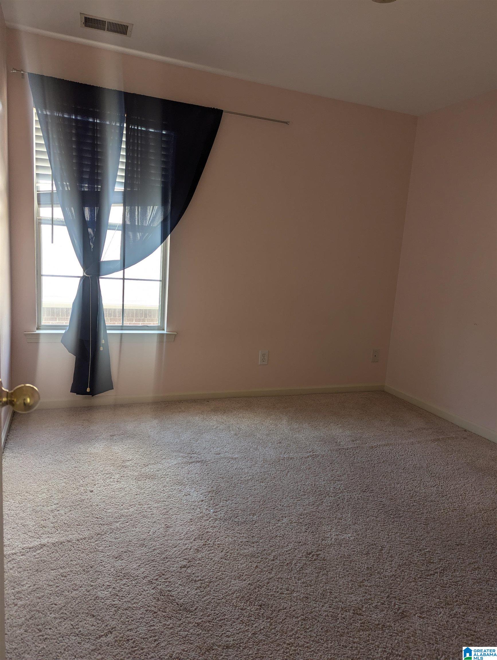 841 CASTLEMAINE COURT