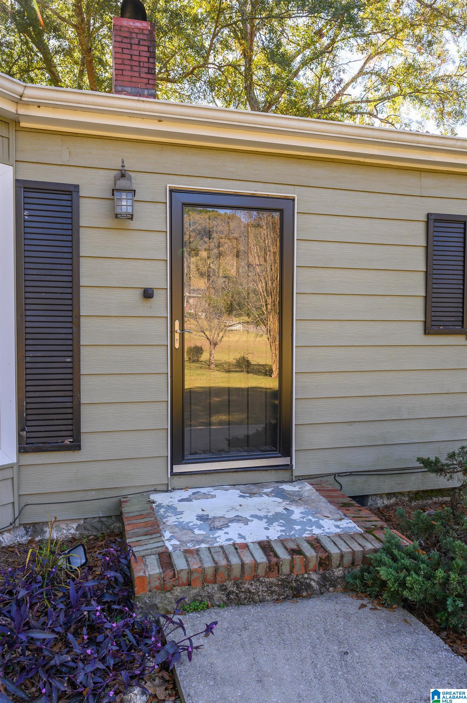 4437 SILVER LAKE DRIVE