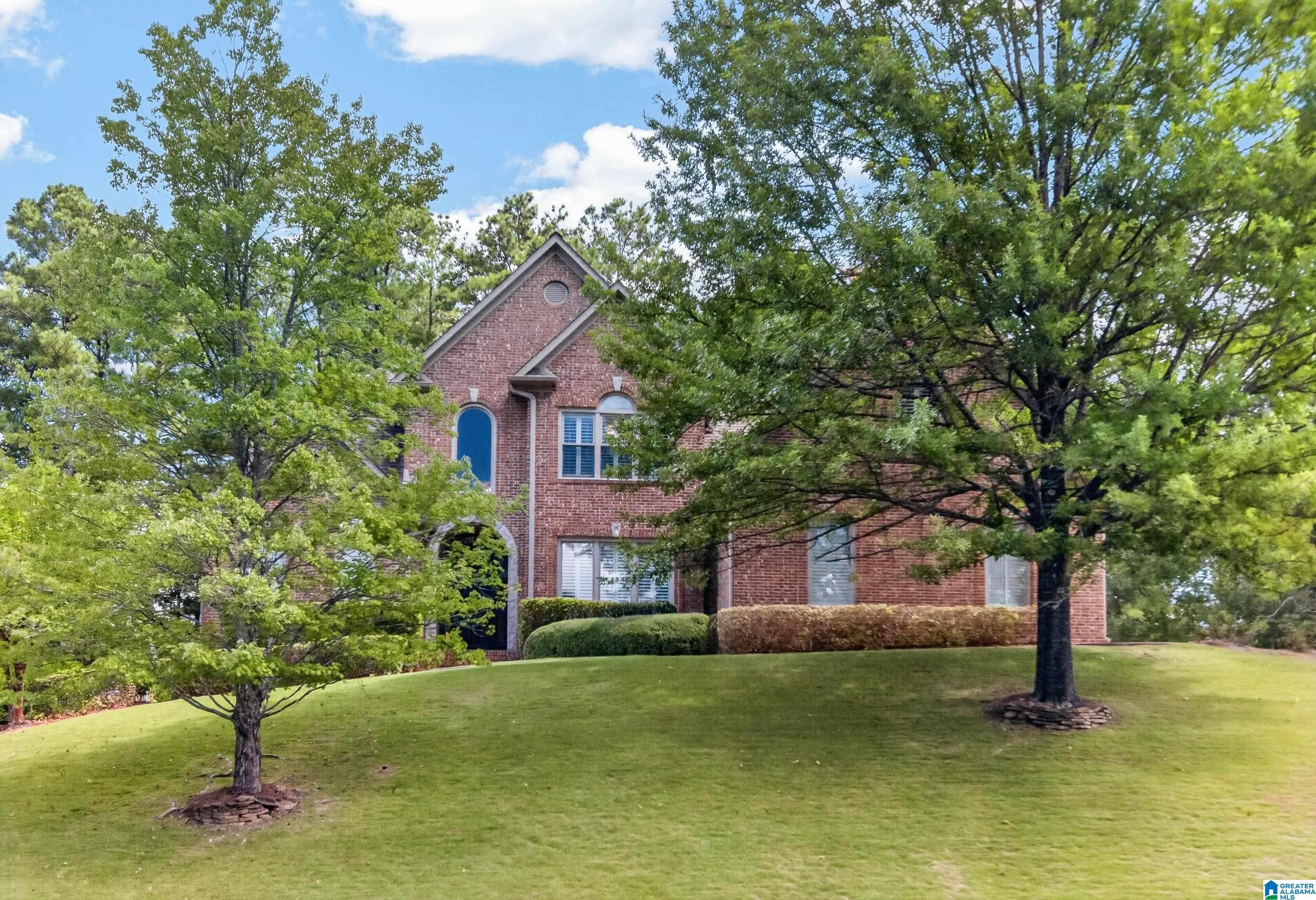 1391 LAKE TRACE LANE