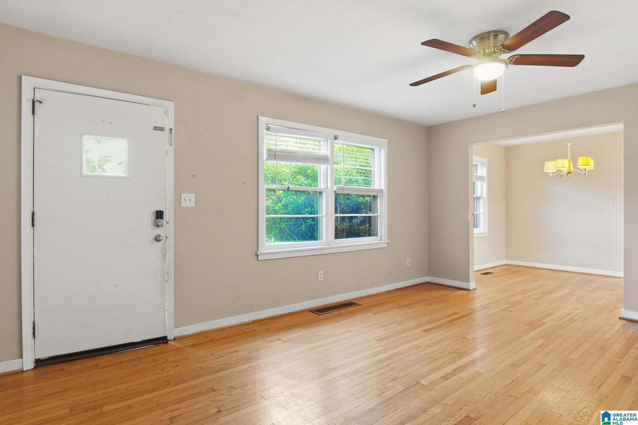 216 WESTWOOD DRIVE