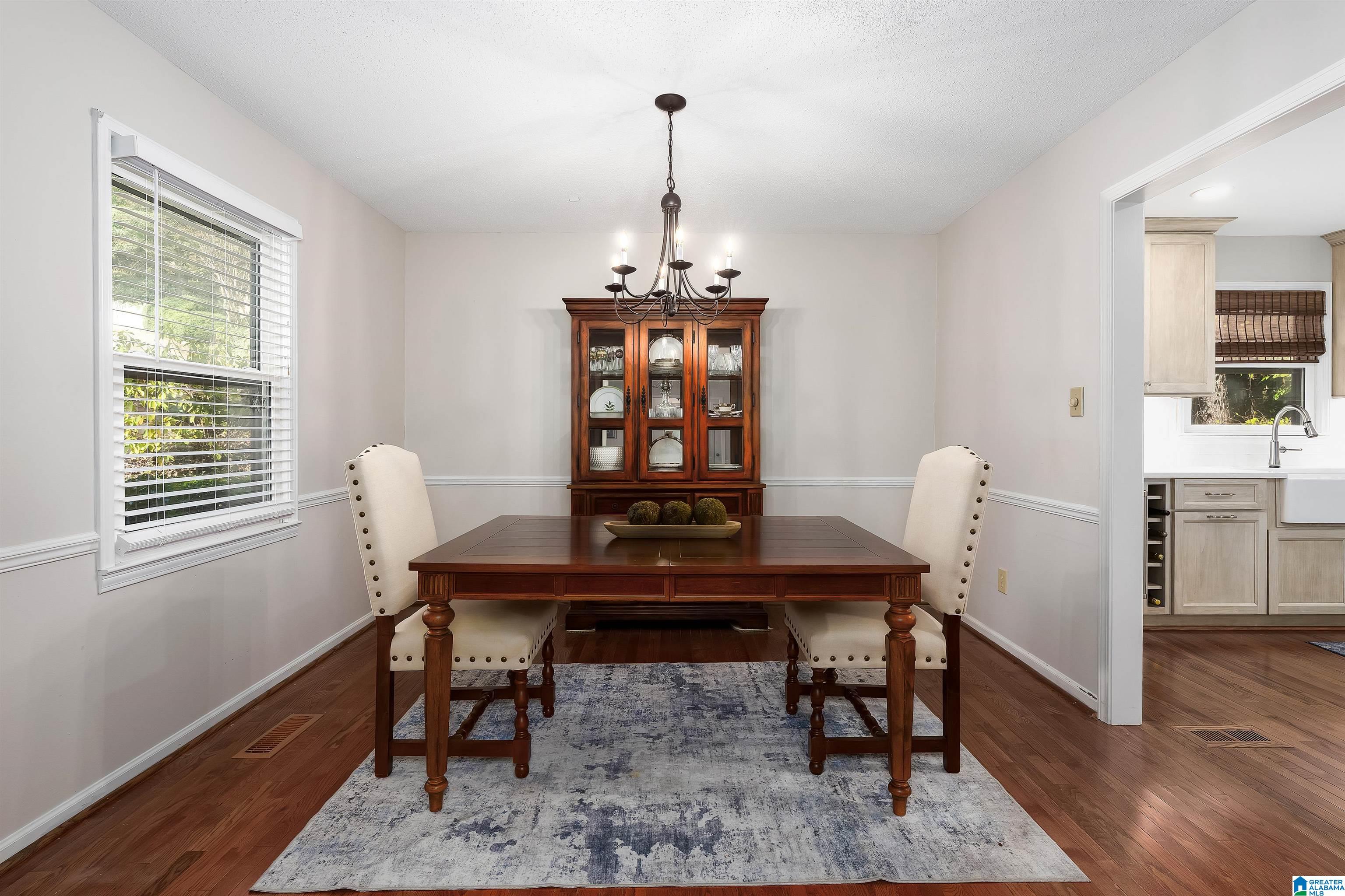 3300 CASTLE CREST DRIVE