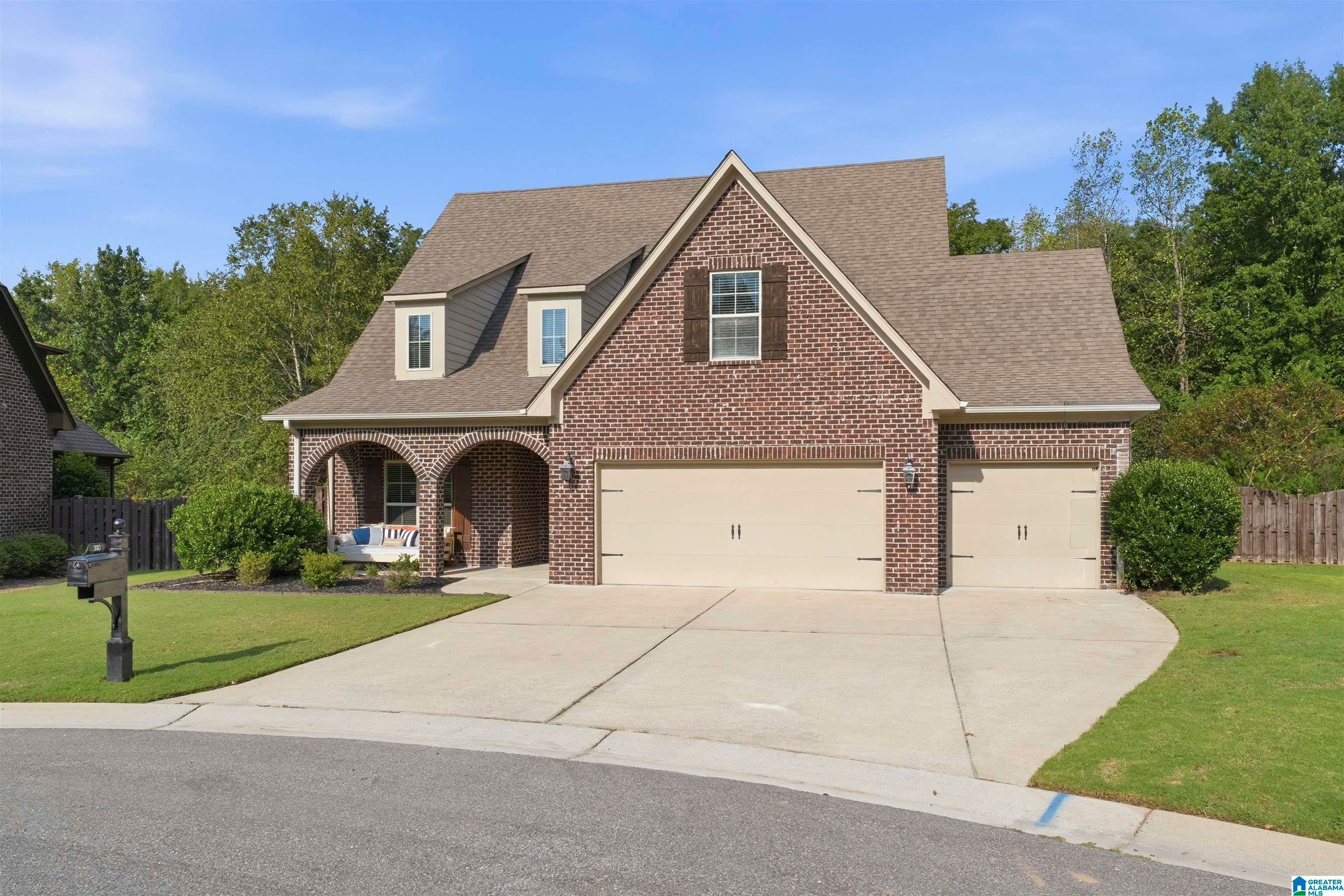 310 DUNROBIN CIRCLE