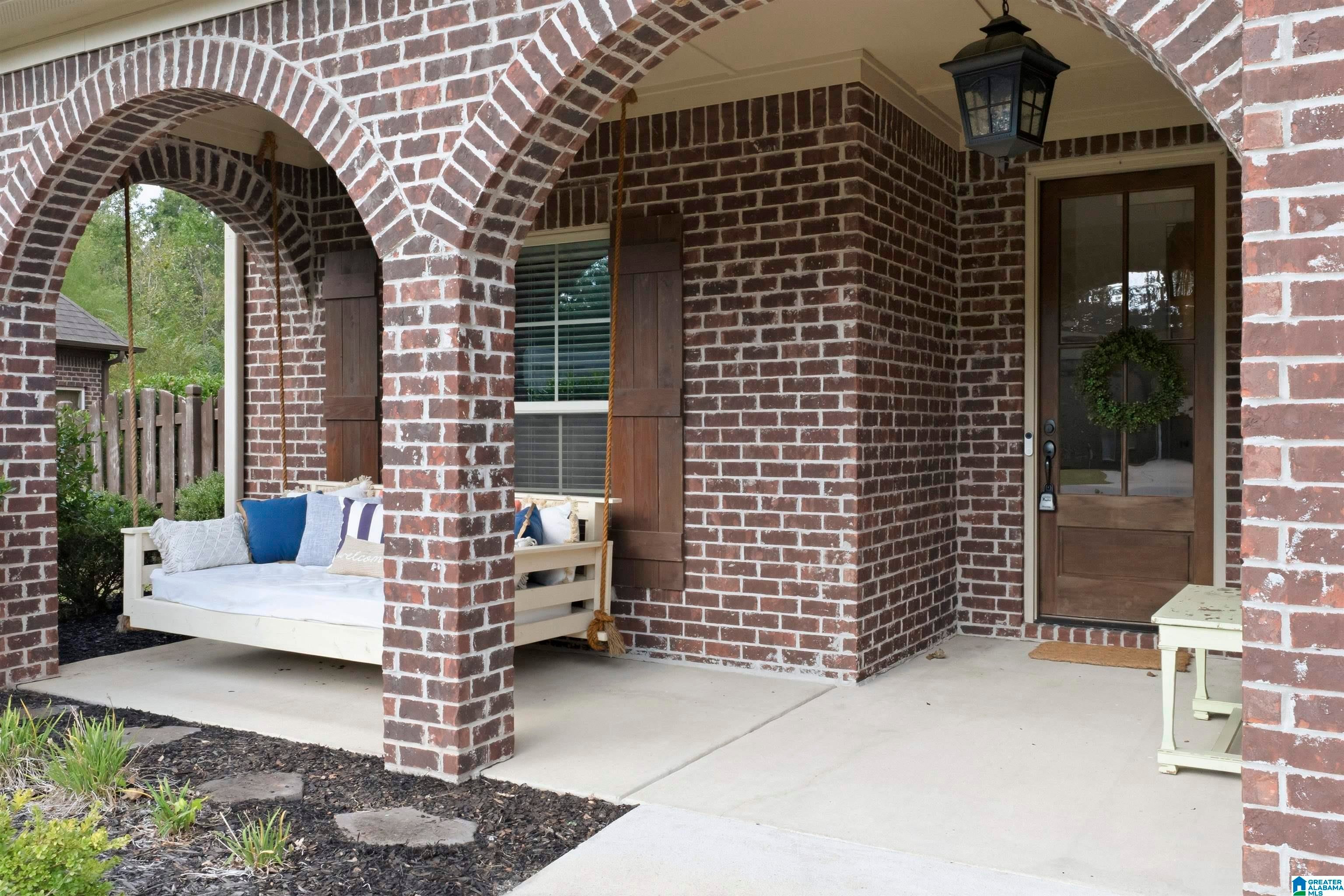 310 DUNROBIN CIRCLE
