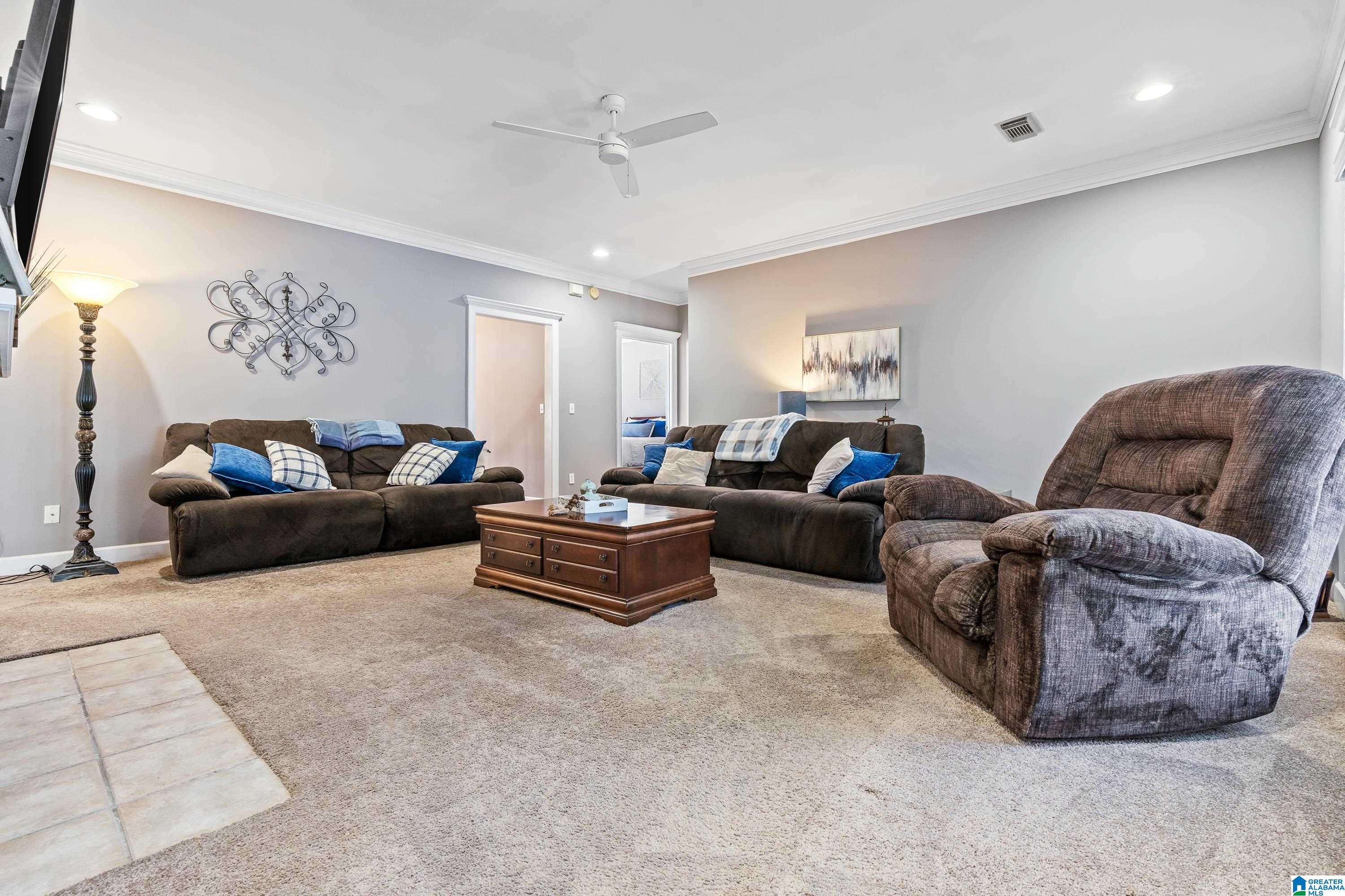 8520 DIAMOND OAK DRIVE