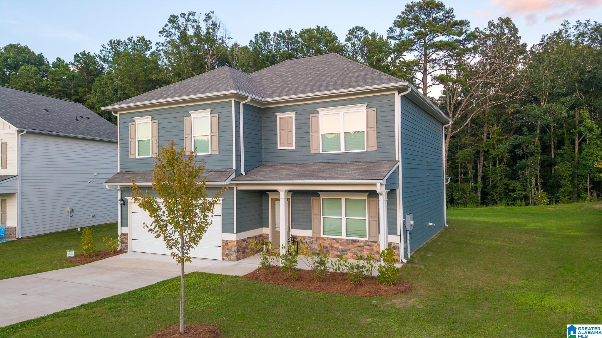 560 RIDGE CIRCLE